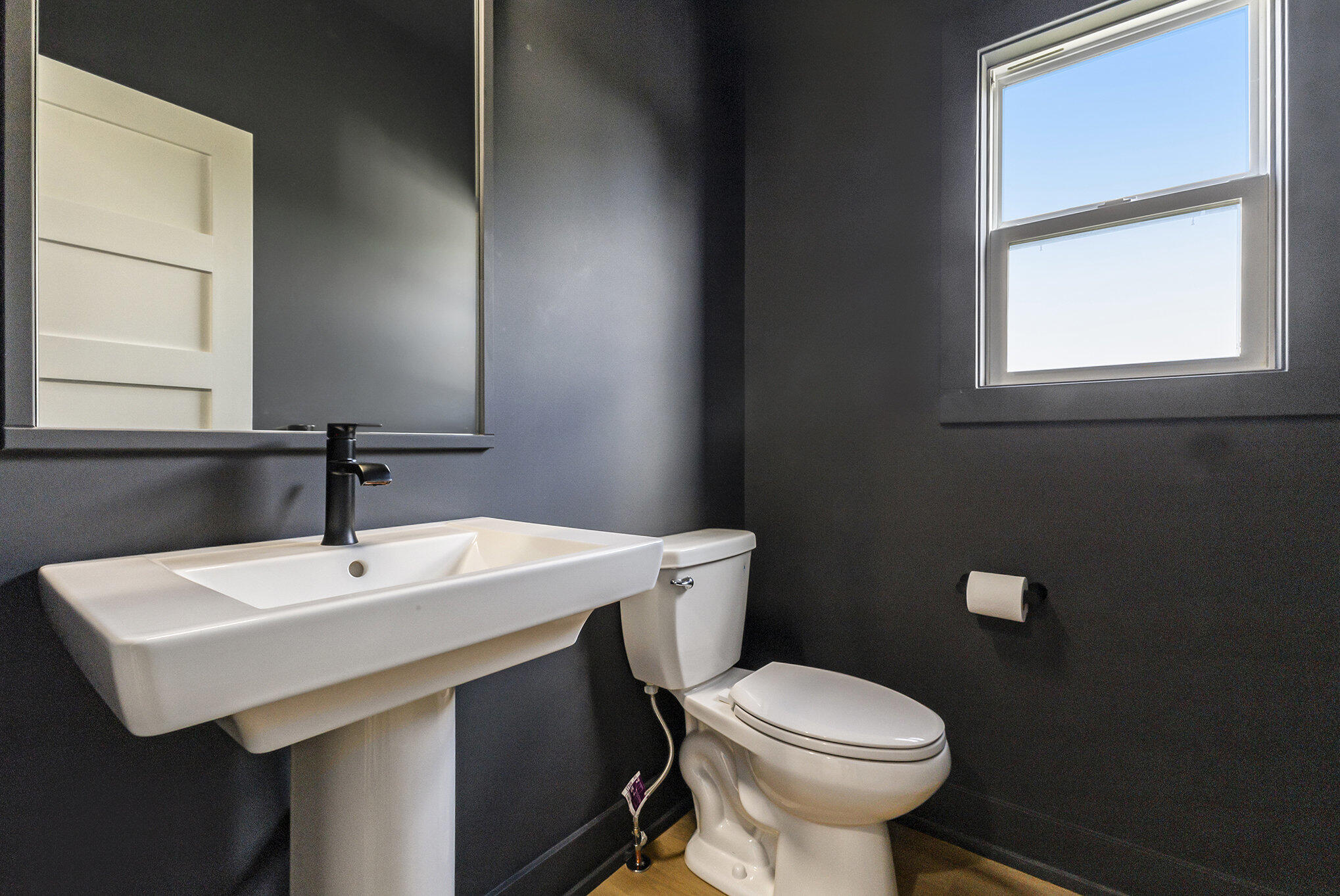 Allendale, Michigan, 49401, United States, 5 Bedrooms Bedrooms, ,4 BathroomsBathrooms,Residential,For Sale,1960697