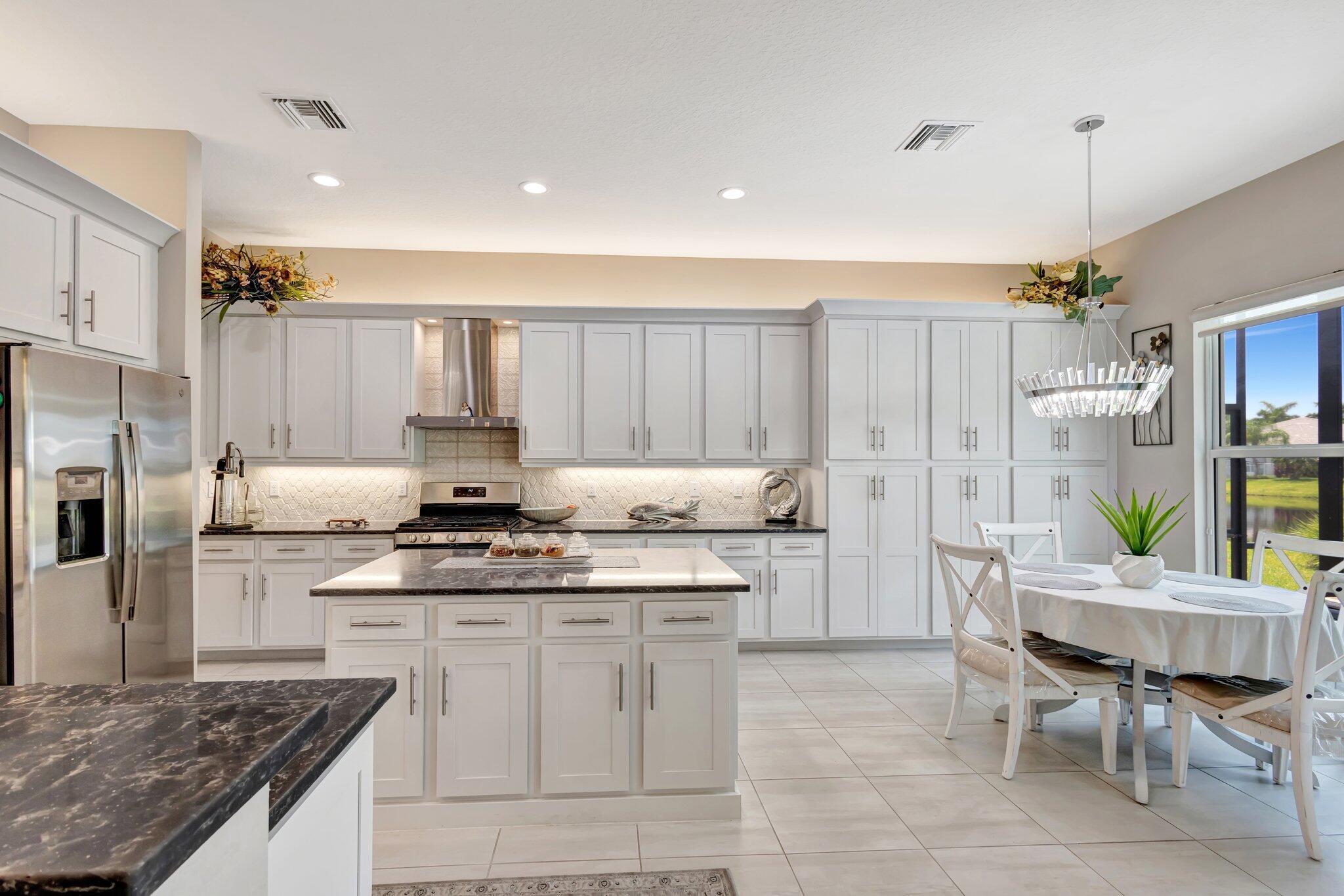 Port St Lucie, Florida, 34987, United States, 3 Bedrooms Bedrooms, ,4 BathroomsBathrooms,Residential,For Sale,1980849