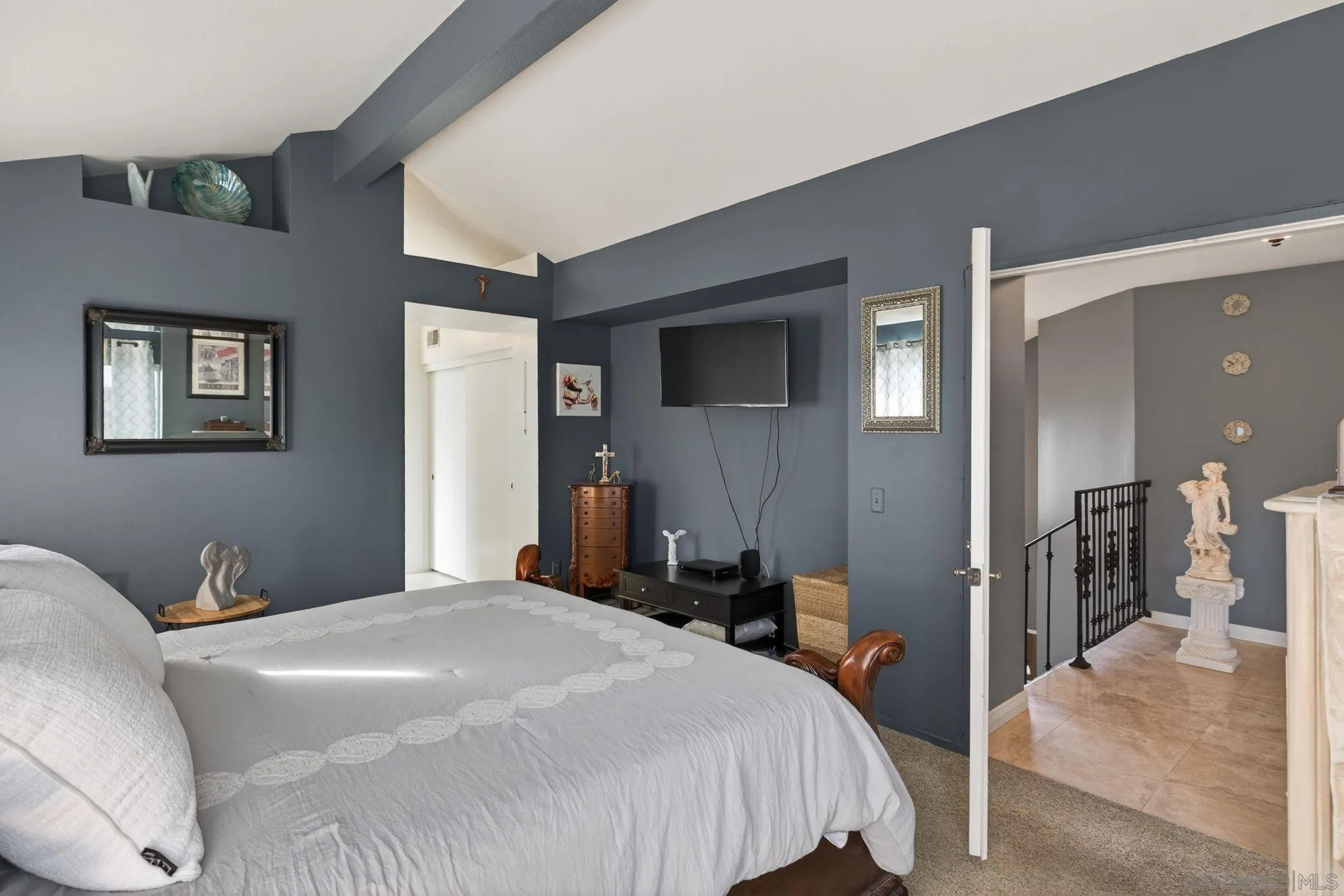 Camarillo, California, 93010, United States, 5 Bedrooms Bedrooms, ,4 BathroomsBathrooms,Residential,For Sale,2001849