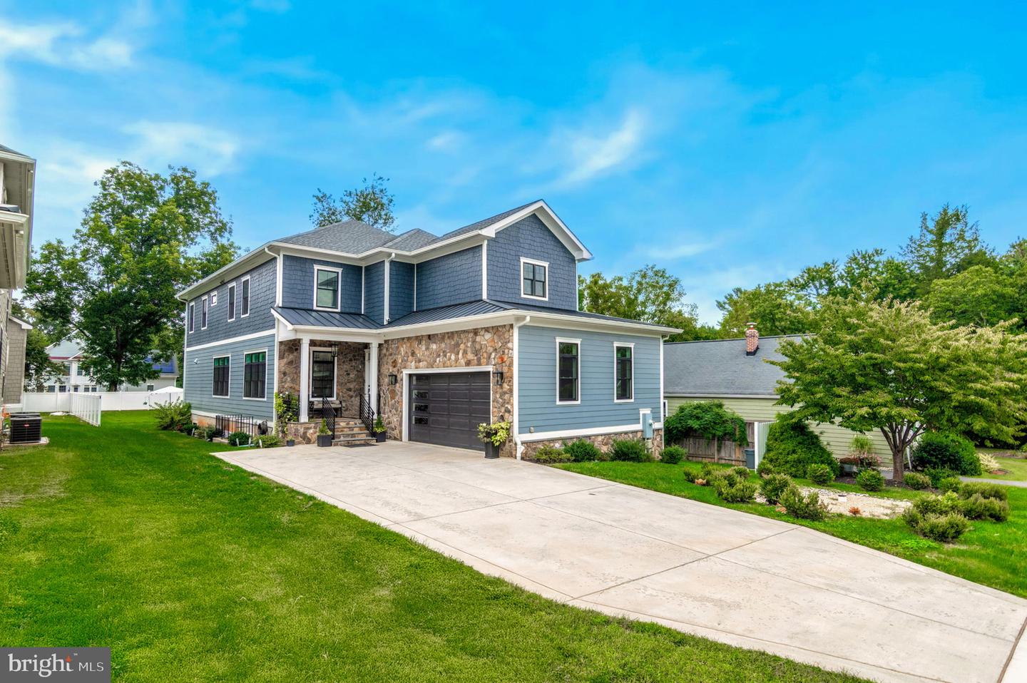 Fairfax, Virginia, 22030, United States, 6 Bedrooms Bedrooms, ,7 BathroomsBathrooms,Residential,For Sale,1997396