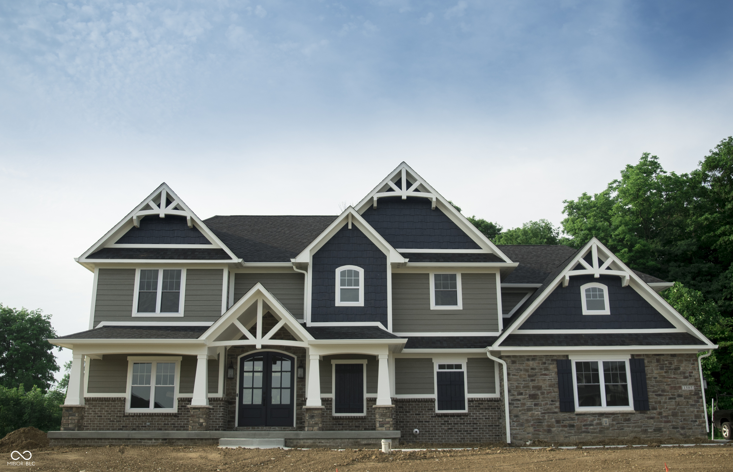 Columbus, Indiana, 47201, United States, 3 Bedrooms Bedrooms, ,3 BathroomsBathrooms,Residential,For Sale,1981830