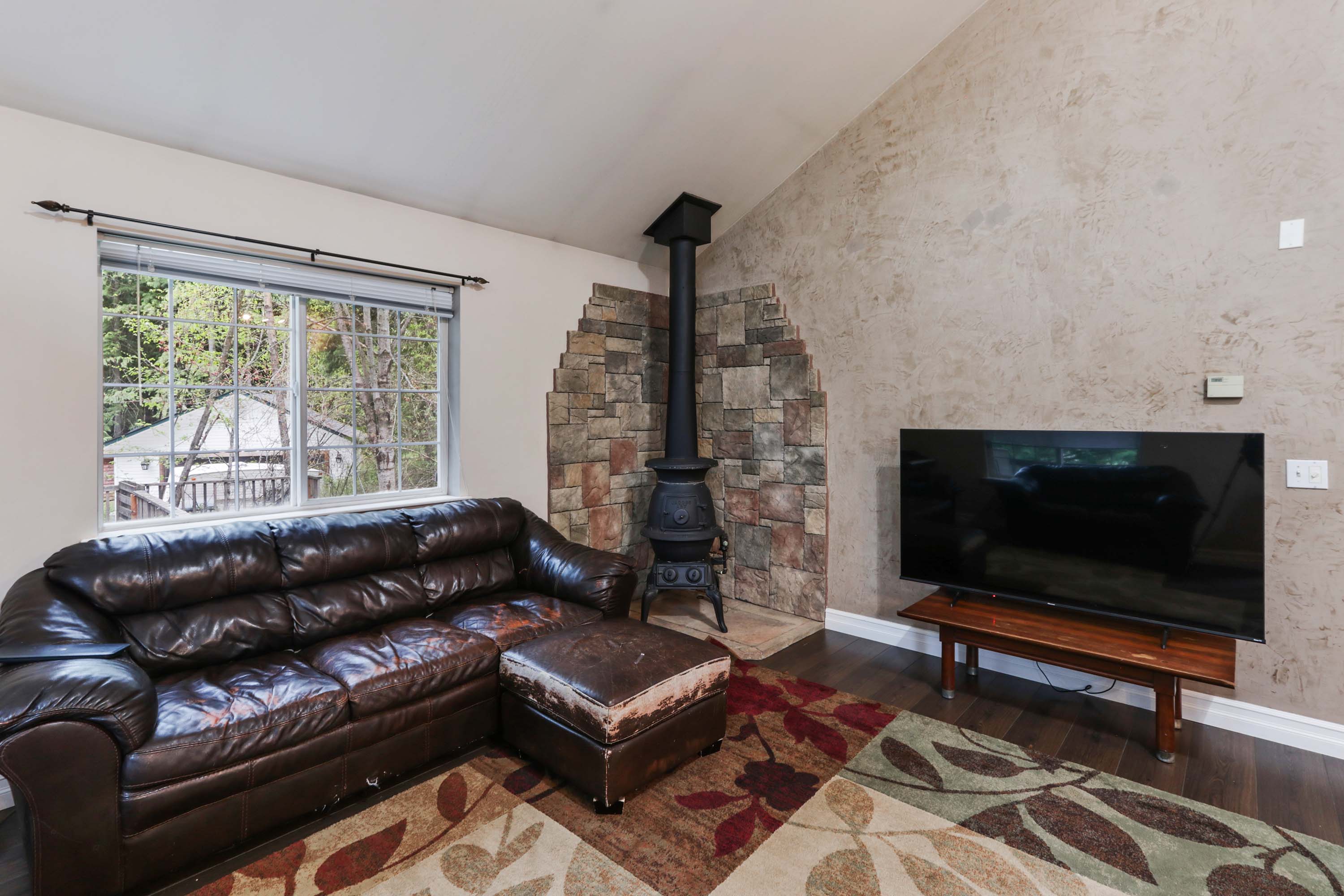 Sandpoint, Idaho, 83864, United States, 3 Bedrooms Bedrooms, ,2 BathroomsBathrooms,Residential,For Sale,1924530