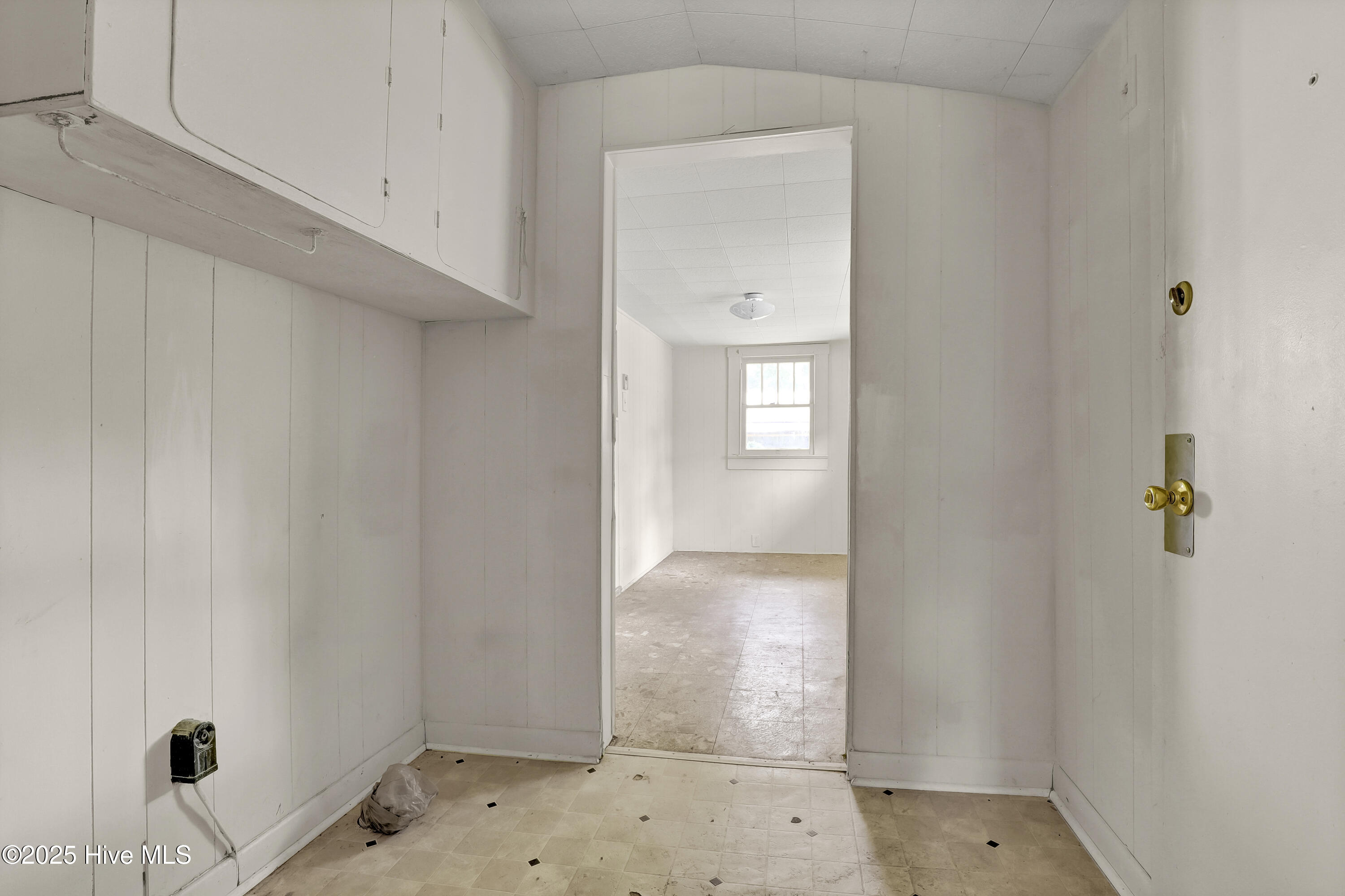 Wilmington, North Carolina, 28405, United States, 3 Bedrooms Bedrooms, ,1 BathroomBathrooms,Residential,For Sale,1866331