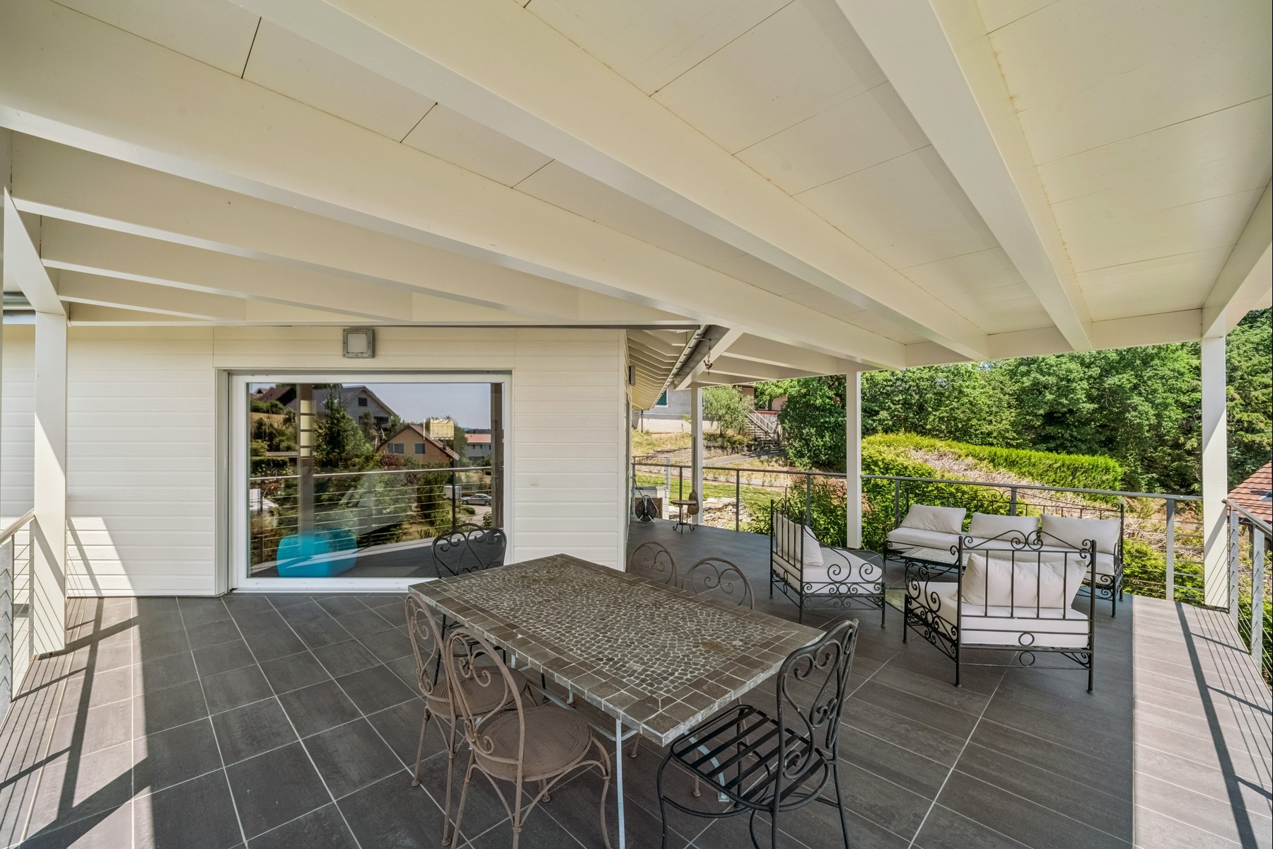  Contemporary architect-designed villa with spectacular spaces, at the foot of Le - 物件實景
