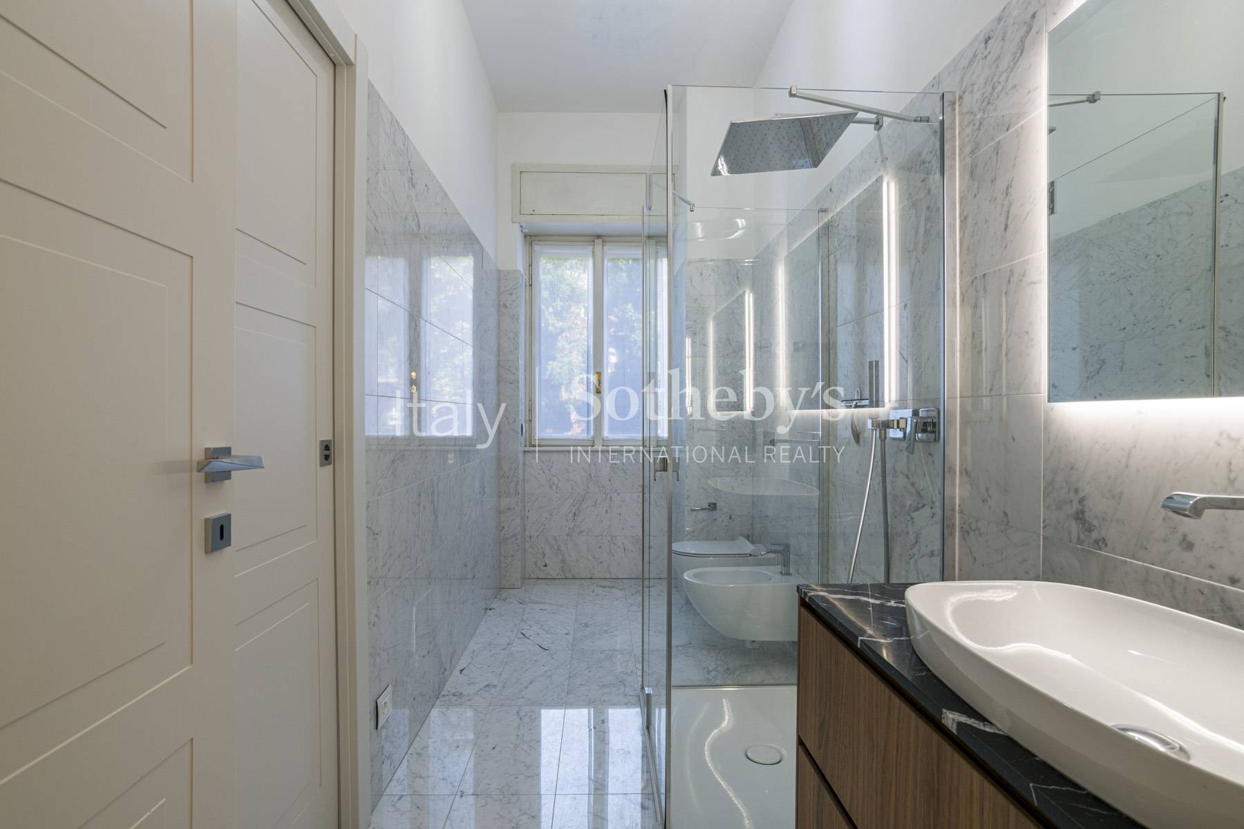  Fine renovated large scale apartment - 物件實景
