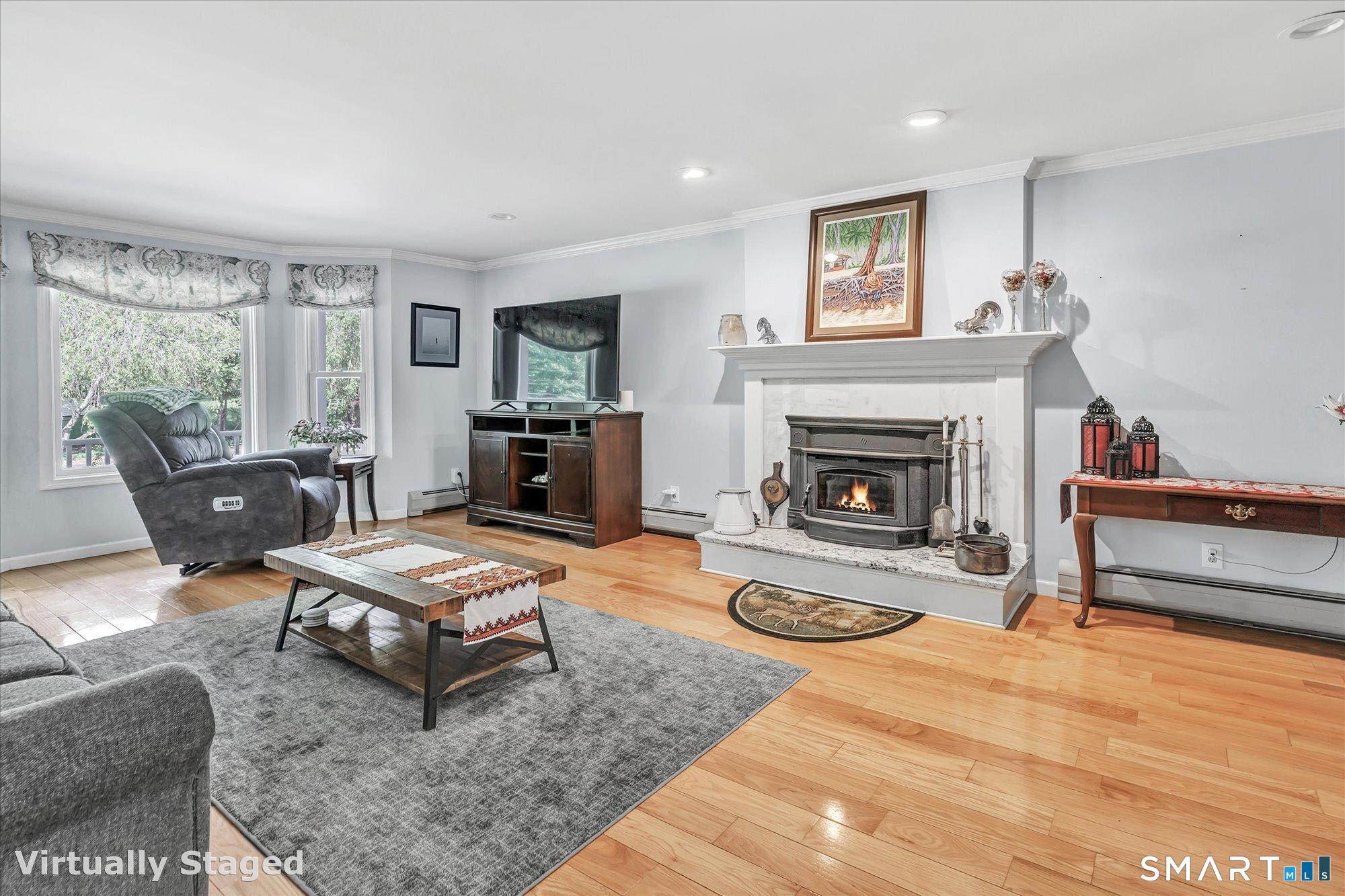 Shelton, Connecticut, 06484, United States, 4 Bedrooms Bedrooms, ,4 BathroomsBathrooms,Residential,For Sale,2049077