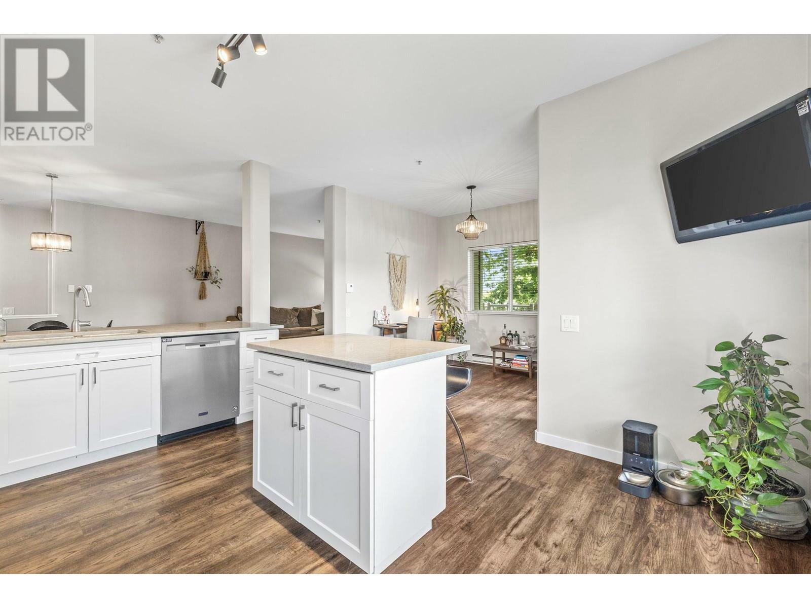 KELOWNA, British Columbia, V1W 1A4, CA, 2 Bedrooms Bedrooms, ,2 BathroomsBathrooms,Residential,For Sale,1837989