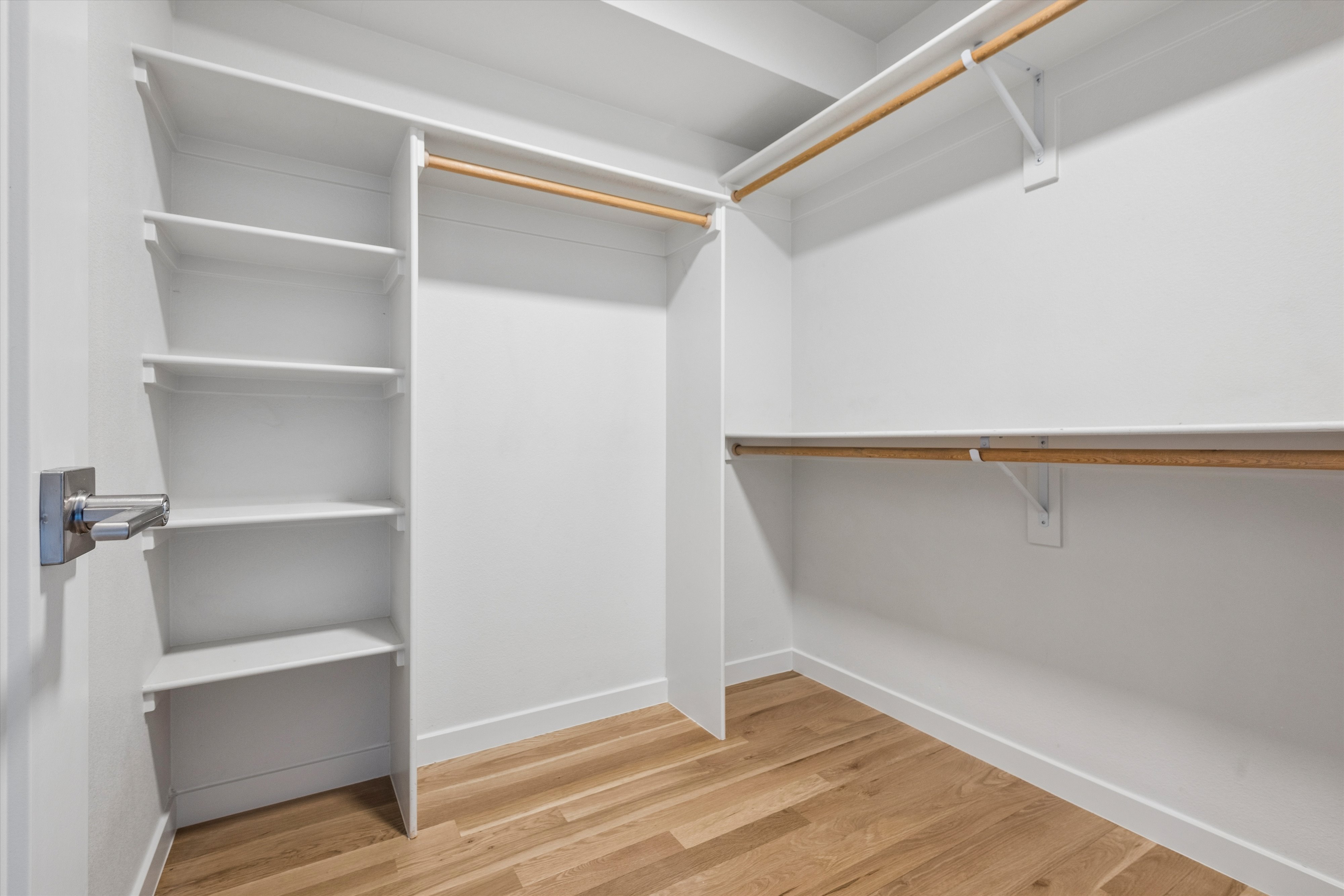  Thoughtfully Designed and Exceptional Quality Duplex - 物件實景