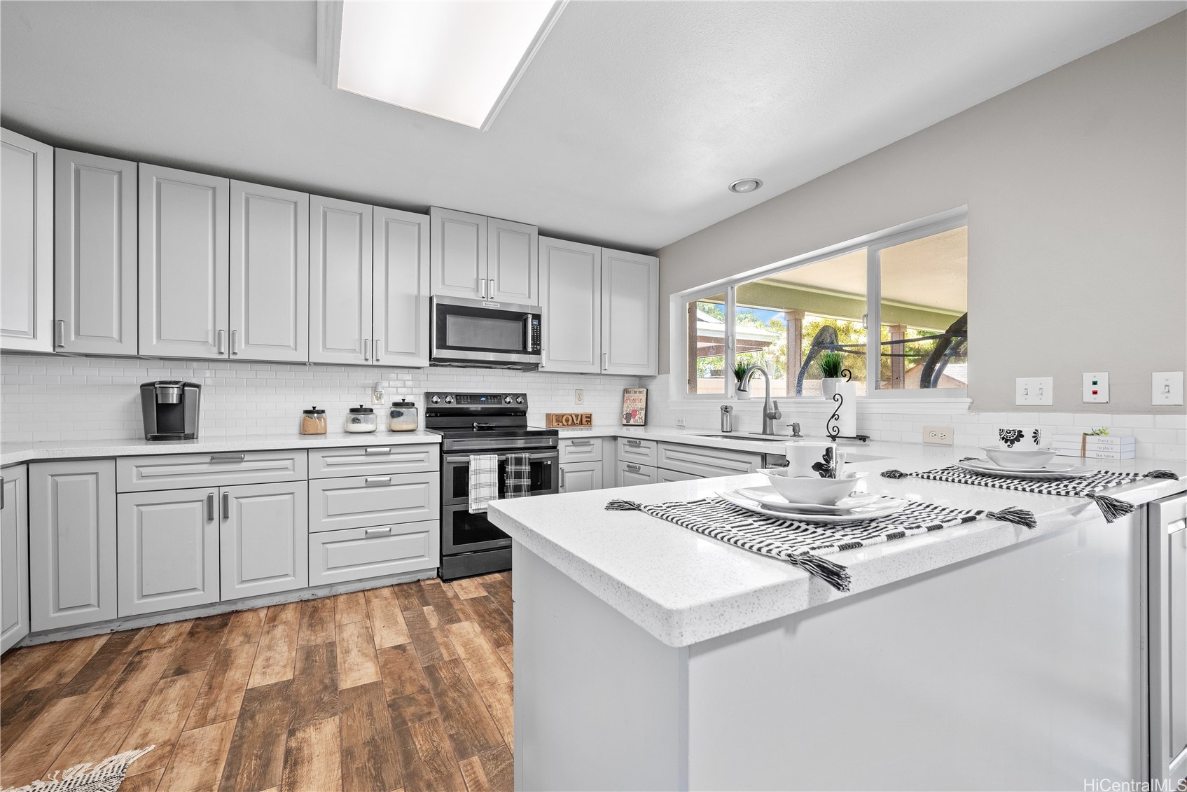 Ewa Beach, Hawaii, 96706, United States, 5 Bedrooms Bedrooms, ,5 BathroomsBathrooms,Residential,For Sale,1826930