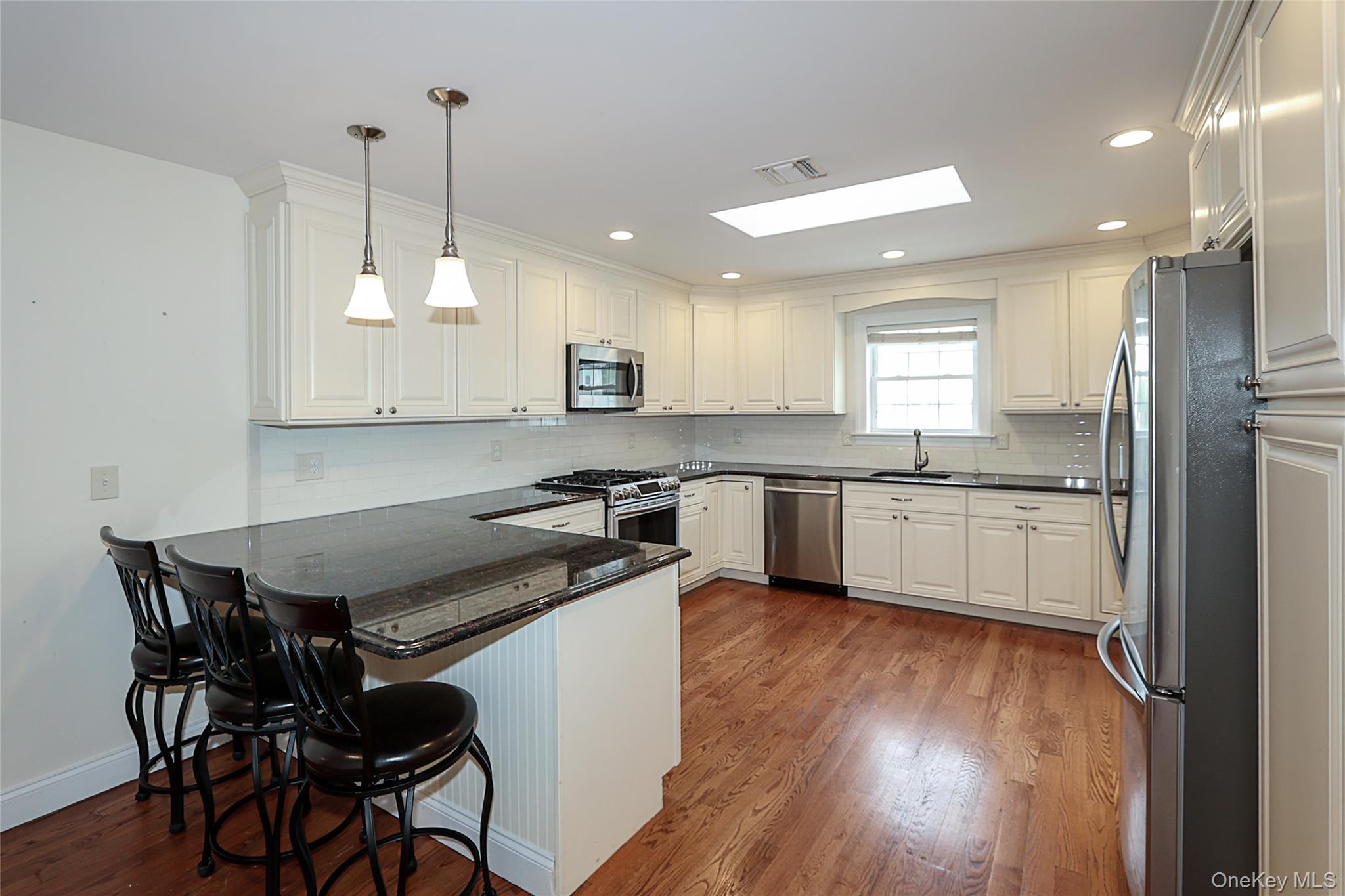  370 Rider Avenue, Patchogue, NY, 11772 - 物件實景