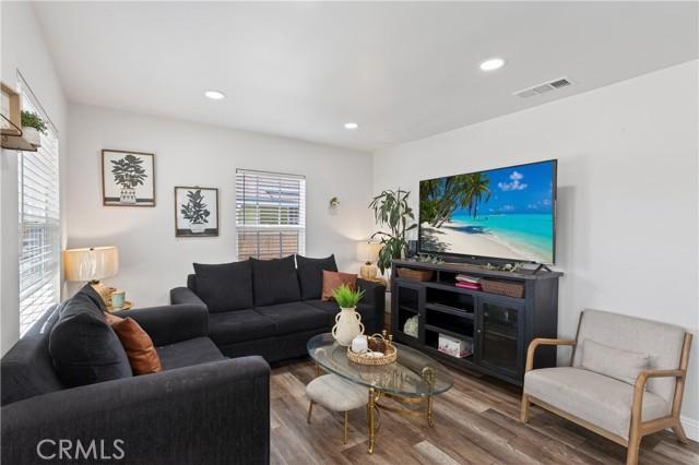 Torrance, California, 90501, United States, 3 Bedrooms Bedrooms, ,2 BathroomsBathrooms,Residential,For Sale,2006041