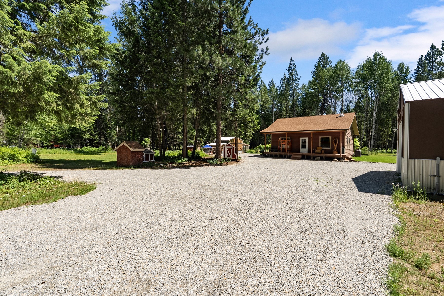  Charming Country Home on 10 Acres - 物件實景
