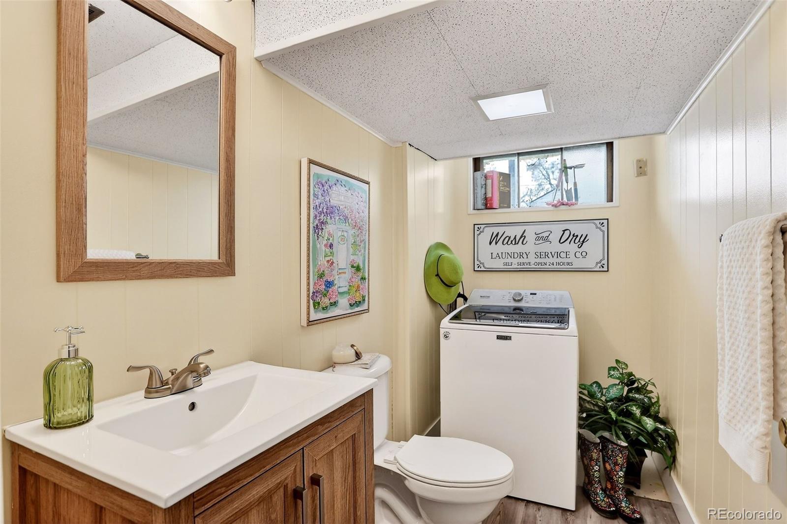 Denver, Colorado, 80212, United States, 2 Bedrooms Bedrooms, ,2 BathroomsBathrooms,Residential,For Sale,2003423