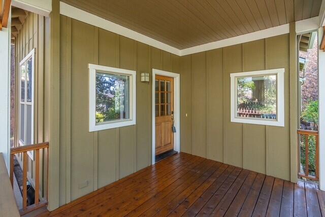 Bend, Oregon, 97703, United States, 2 Bedrooms Bedrooms, ,1 BathroomBathrooms,Residential,For Sale,1848666