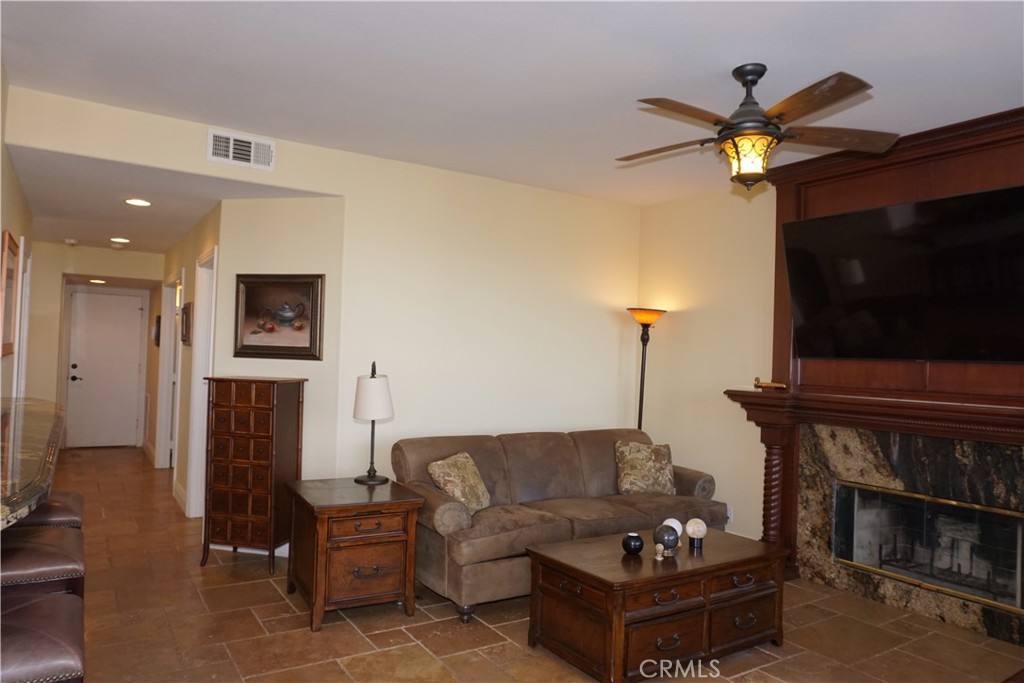 Lake Elsinore, California, 92532, United States, 4 Bedrooms Bedrooms, ,3 BathroomsBathrooms,Residential,For Sale,1988031