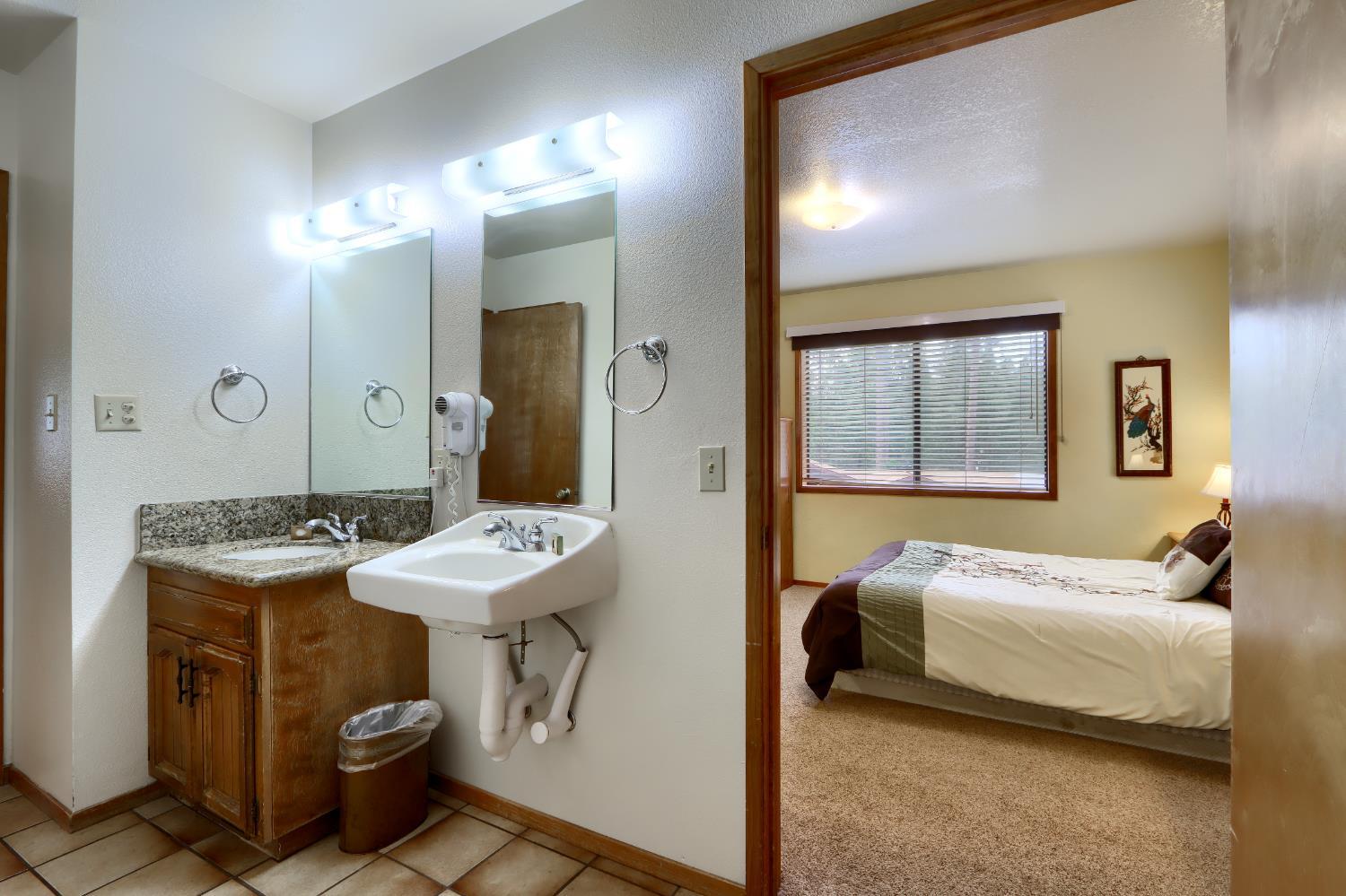 Wawona, California, 95389, United States, 3 Bedrooms Bedrooms, ,2 BathroomsBathrooms,Residential,For Sale,1998030