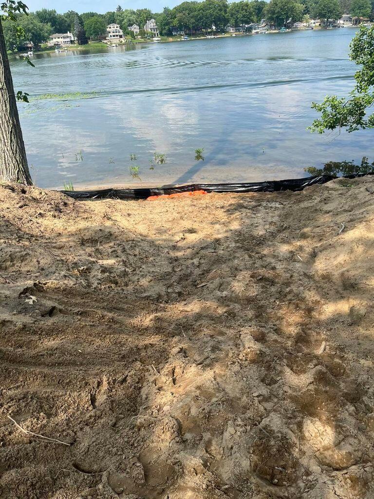 Grass Lake, Michigan, 49240, United States, 2 Bedrooms Bedrooms, ,2 BathroomsBathrooms,Residential,For Sale,2009082