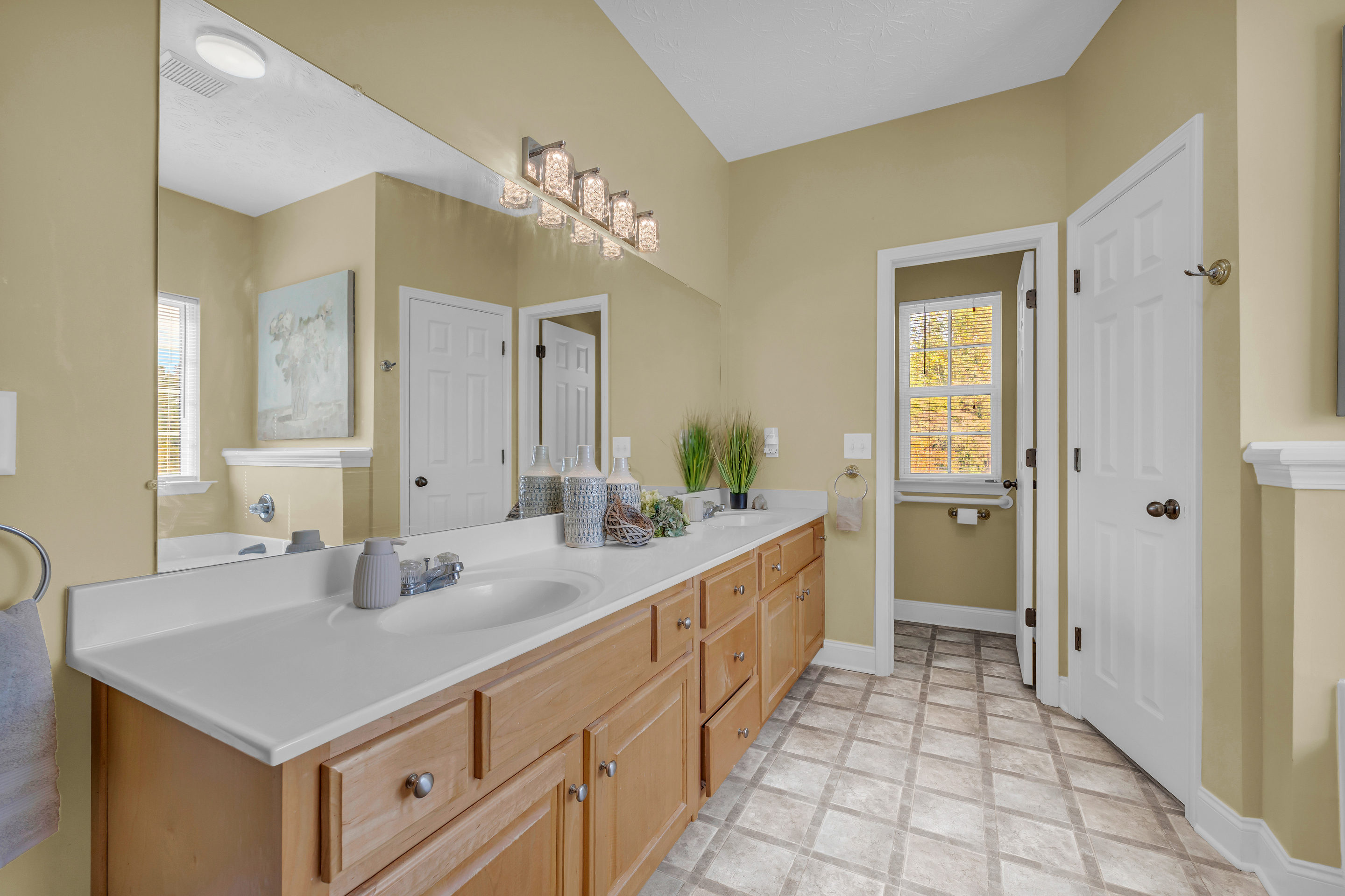 Cleveland, Georgia, 30528, United States, 3 Bedrooms Bedrooms, ,2 BathroomsBathrooms,Residential,For Sale,1979350