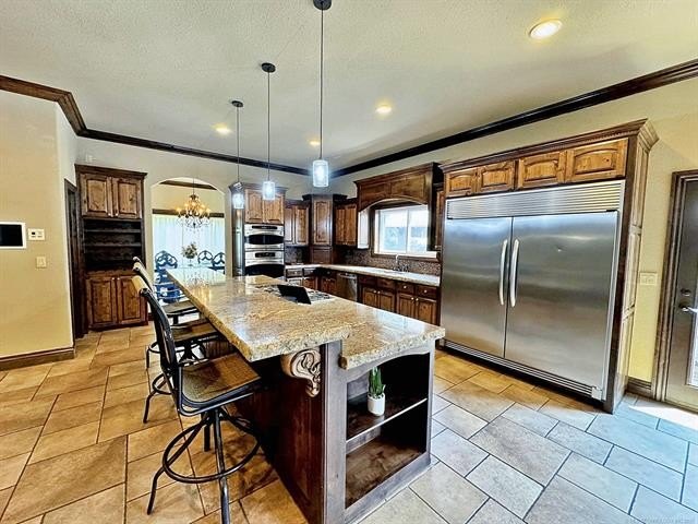 Tahlequah, Oklahoma, 74464, United States, 4 Bedrooms Bedrooms, ,6 BathroomsBathrooms,Residential,For Sale,1983044