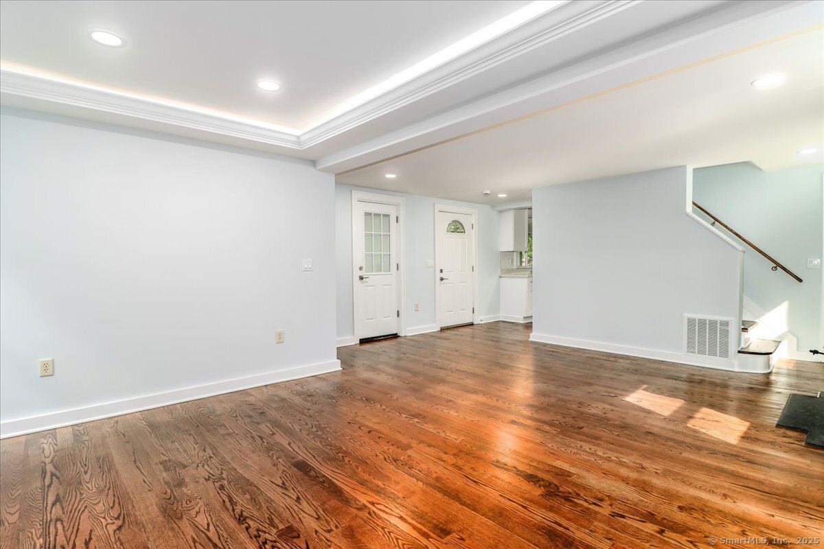 Monroe, Connecticut, 06468, United States, 3 Bedrooms Bedrooms, ,3 BathroomsBathrooms,Residential,For Sale,1883497