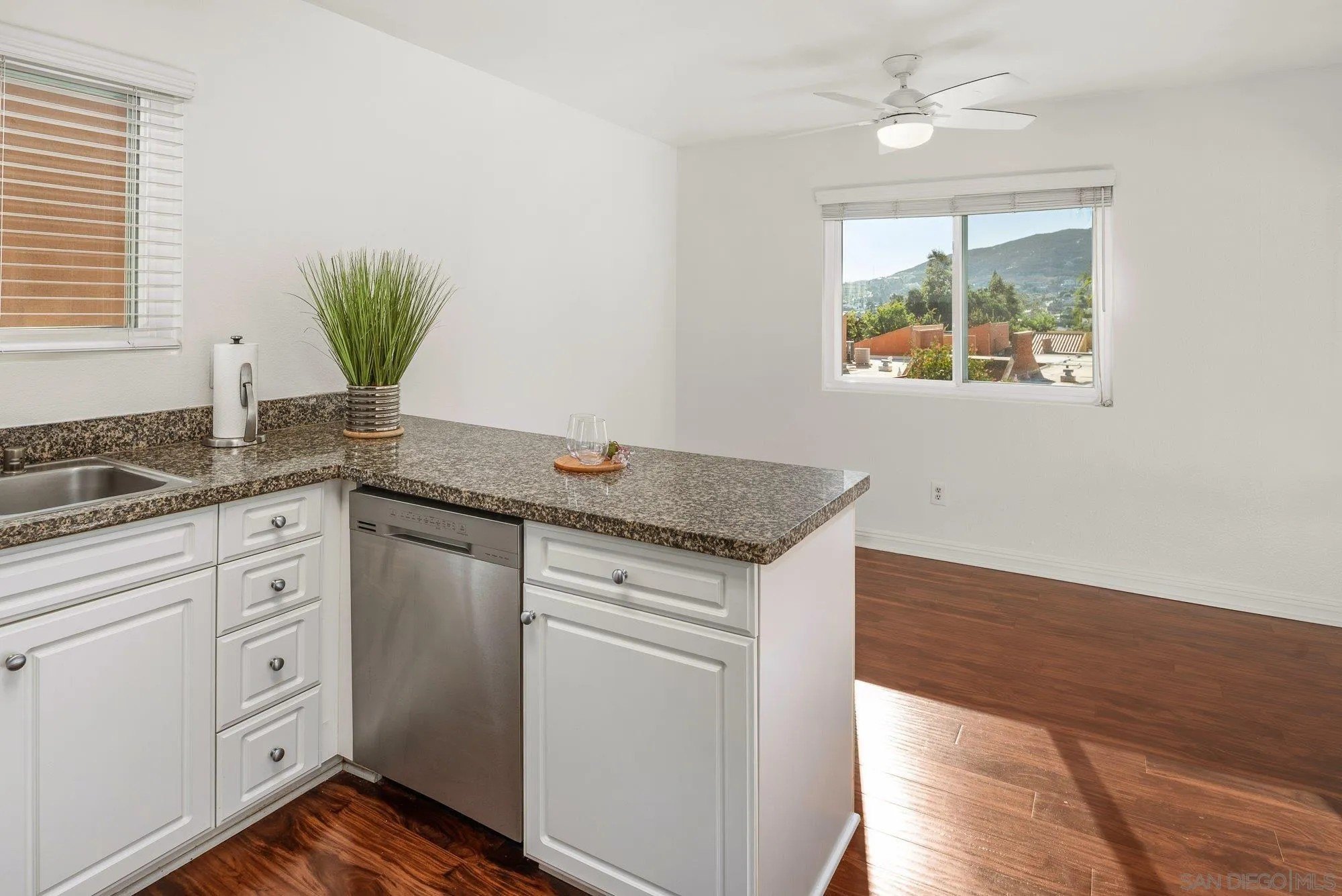 San Diego, California, 92127, United States, 2 Bedrooms Bedrooms, ,2 BathroomsBathrooms,Residential,For Sale,1954799