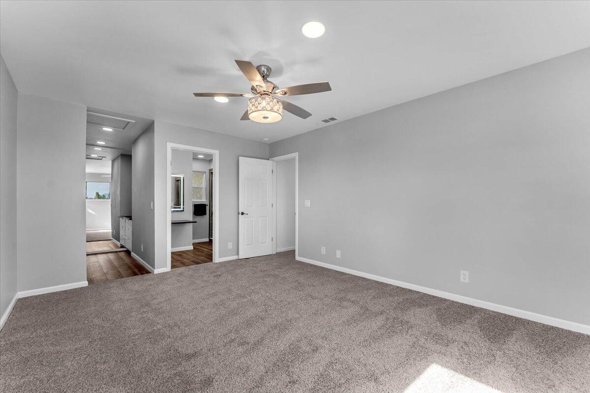 Redding, California, 96001, United States, 4 Bedrooms Bedrooms, ,3 BathroomsBathrooms,Residential,For Sale,1948468