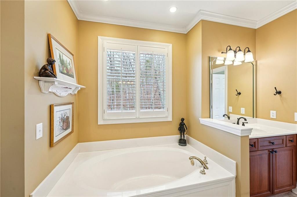 Big Canoe, Georgia, 30143, United States, 4 Bedrooms Bedrooms, ,4 BathroomsBathrooms,Residential,For Sale,2031127