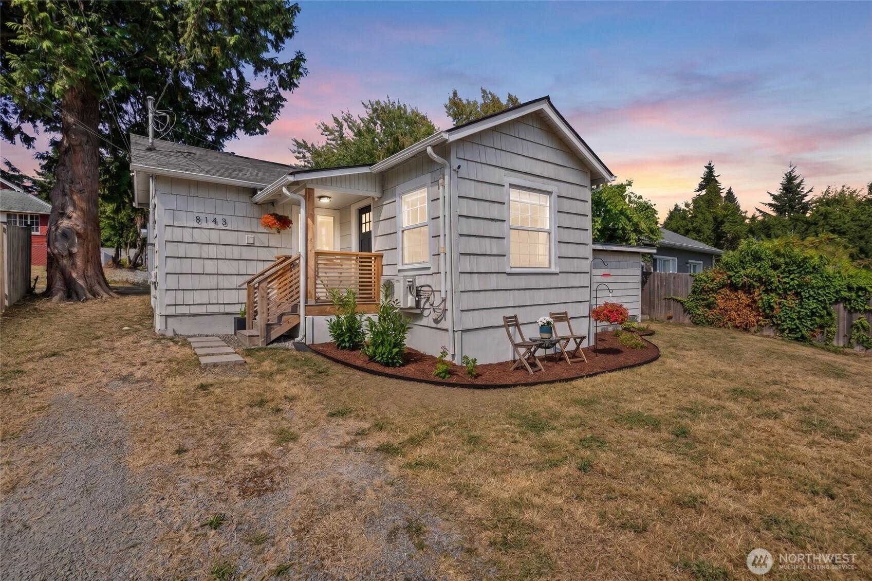 10th Ave, Seattle, WA 98106