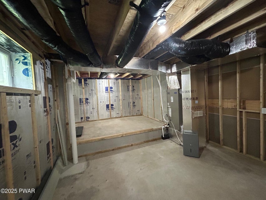 Shohola, Pennsylvania, 18458, United States, 3 Bedrooms Bedrooms, ,3 BathroomsBathrooms,Residential,For Sale,1978726