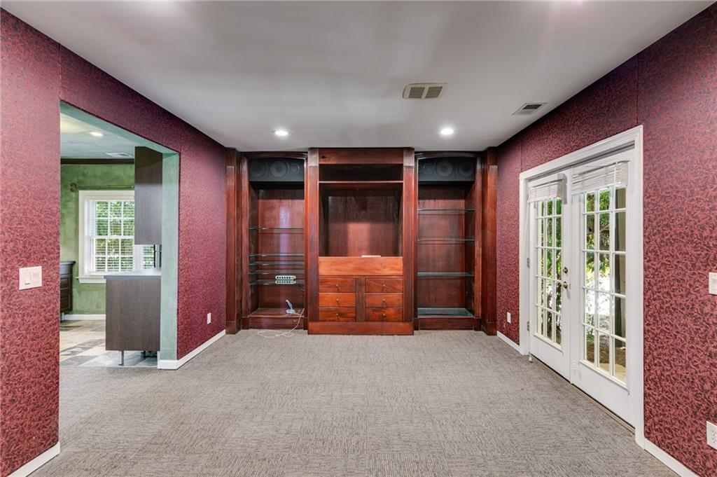 Atlanta, Georgia, 30350, United States, 6 Bedrooms Bedrooms, ,5 BathroomsBathrooms,Residential,For Sale,1900551