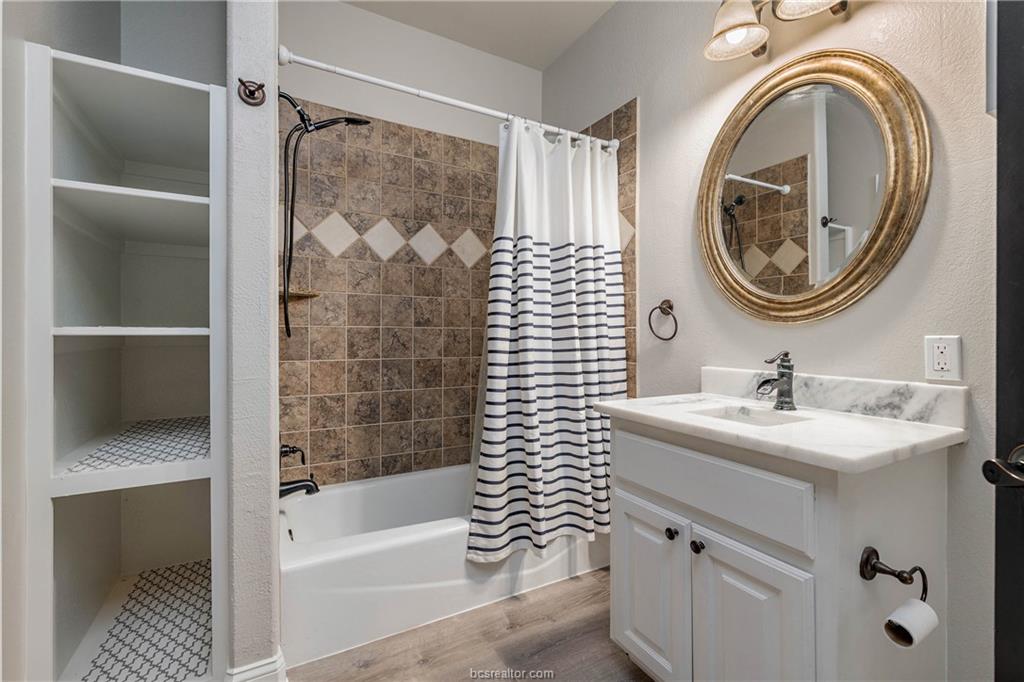 9412 Belgrave Square, Iola, Texas, 77861-4686, United States, 5 Bedrooms Bedrooms, ,5 BathroomsBathrooms,Residential,For Sale,9412 Belgrave Square,1685501