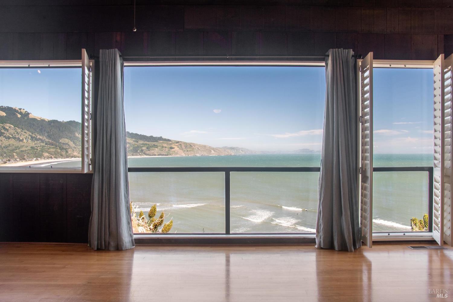 Bolinas, California, 94924, United States, 3 Bedrooms Bedrooms, ,2 BathroomsBathrooms,Residential,For Sale,2003104