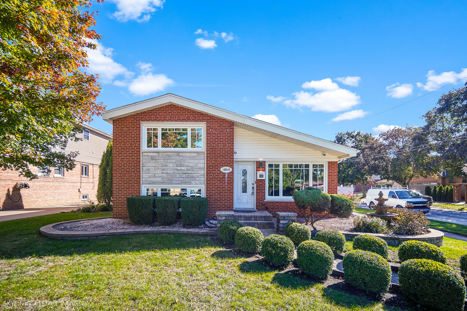 Kenneth Ave, Oak Lawn, IL 60453