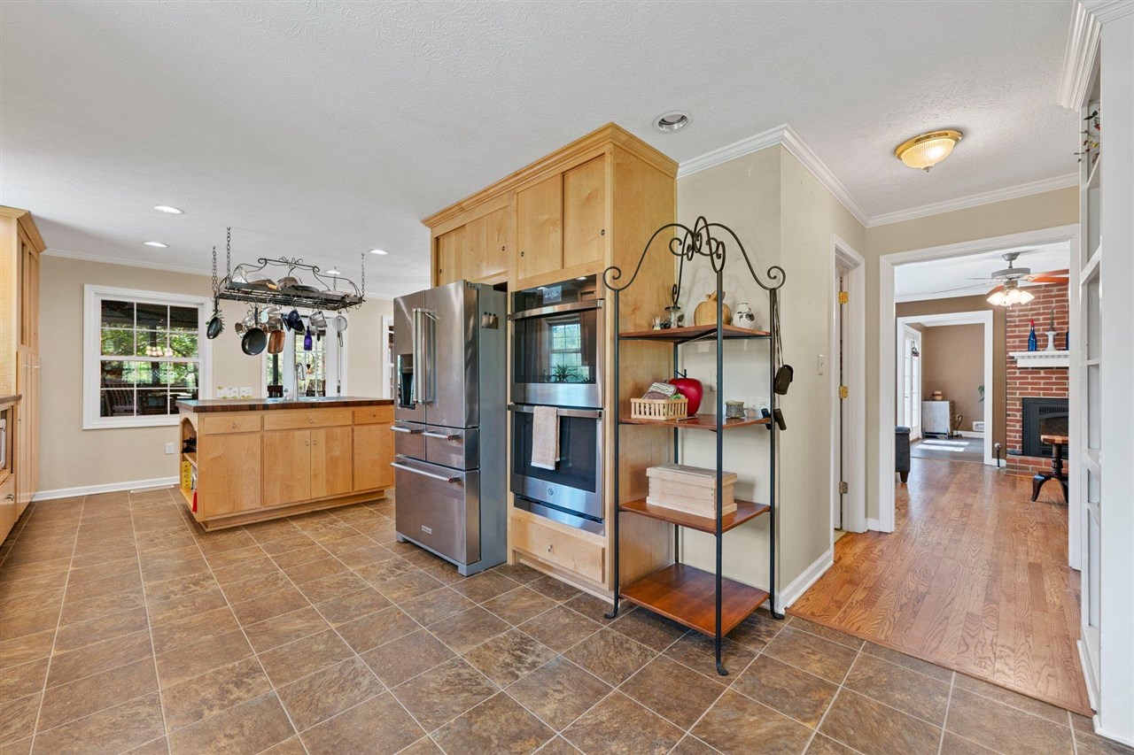 Bowling Green, Kentucky, 42103, United States, 4 Bedrooms Bedrooms, ,5 BathroomsBathrooms,Residential,For Sale,1785083