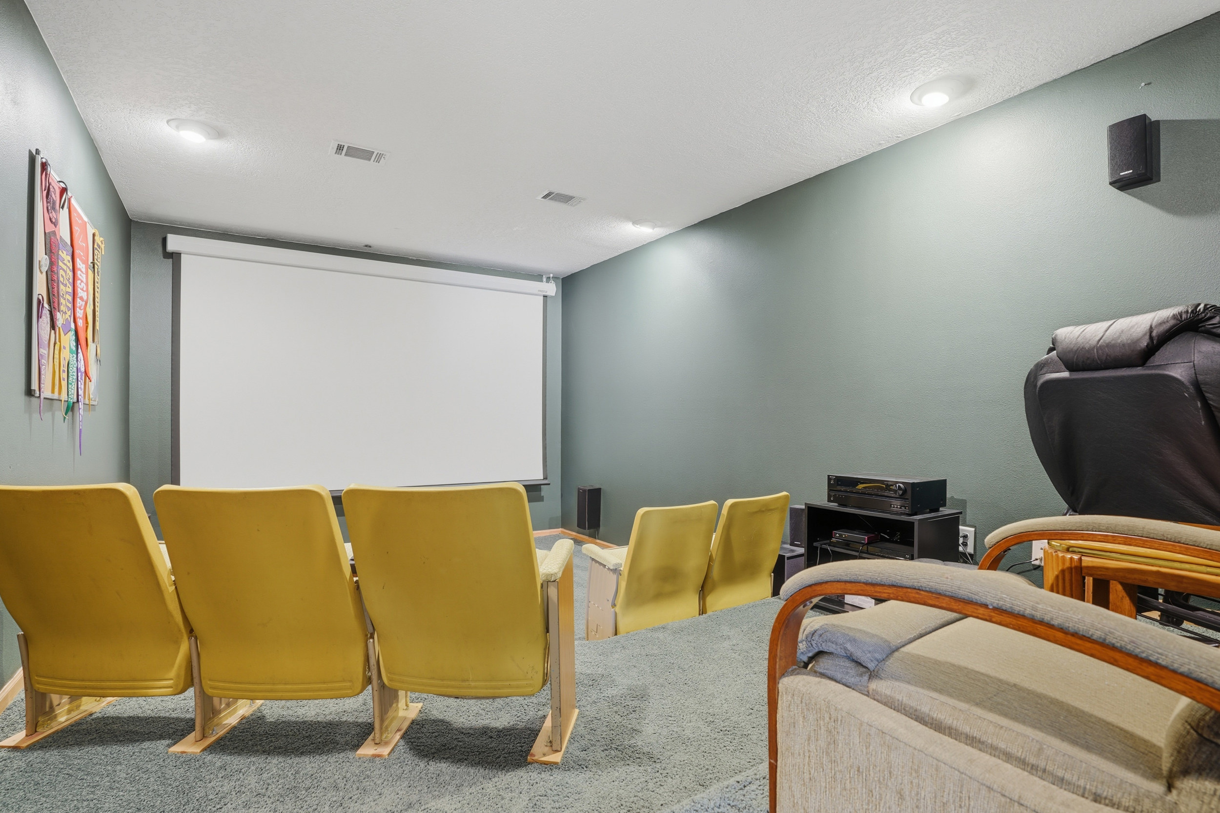 Washington, Iowa, 52353, United States, 5 Bedrooms Bedrooms, ,3 BathroomsBathrooms,Residential,For Sale,2008132