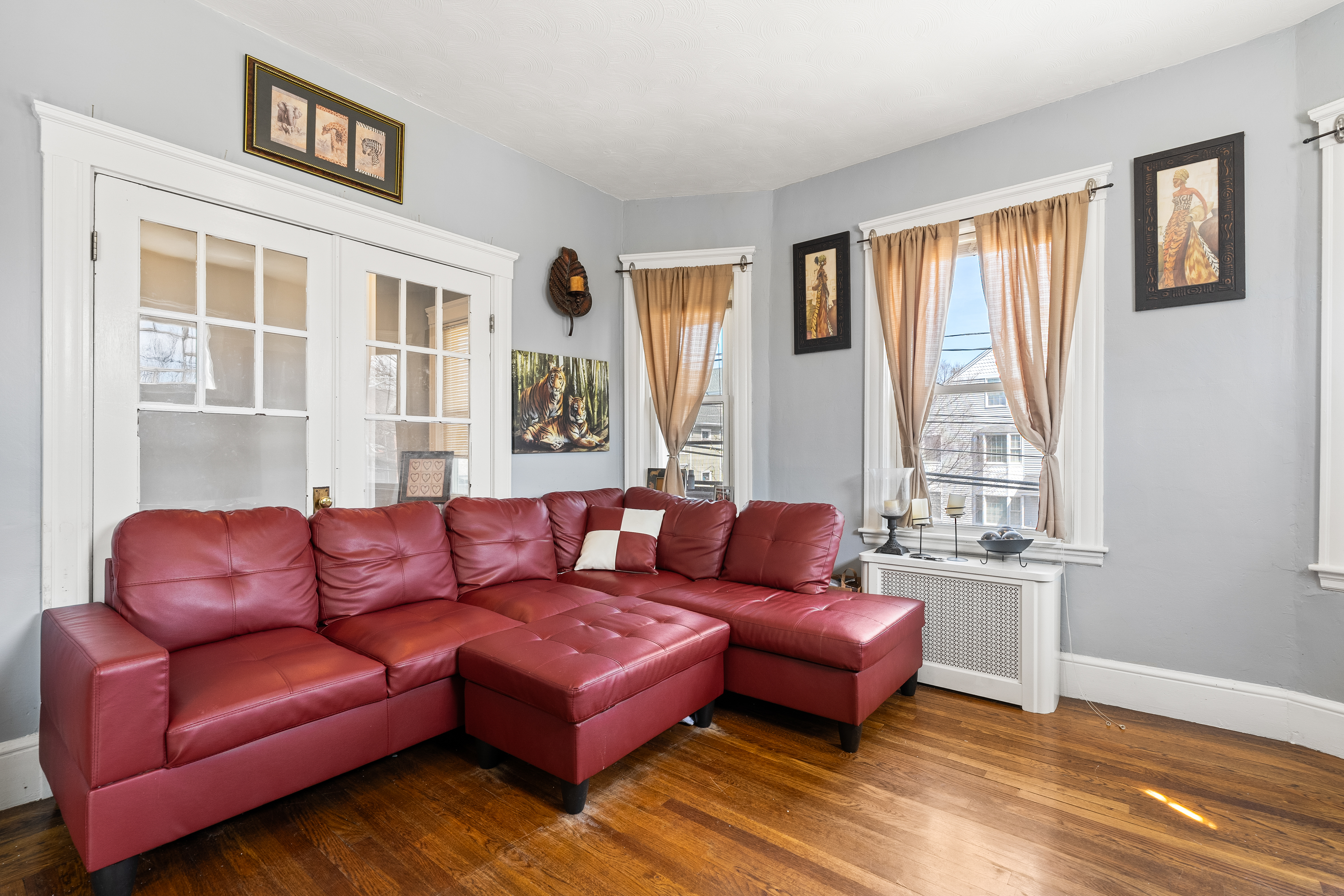  98-100 West Wyoming Avenue, Melrose, MA, 02176 - 物件實景