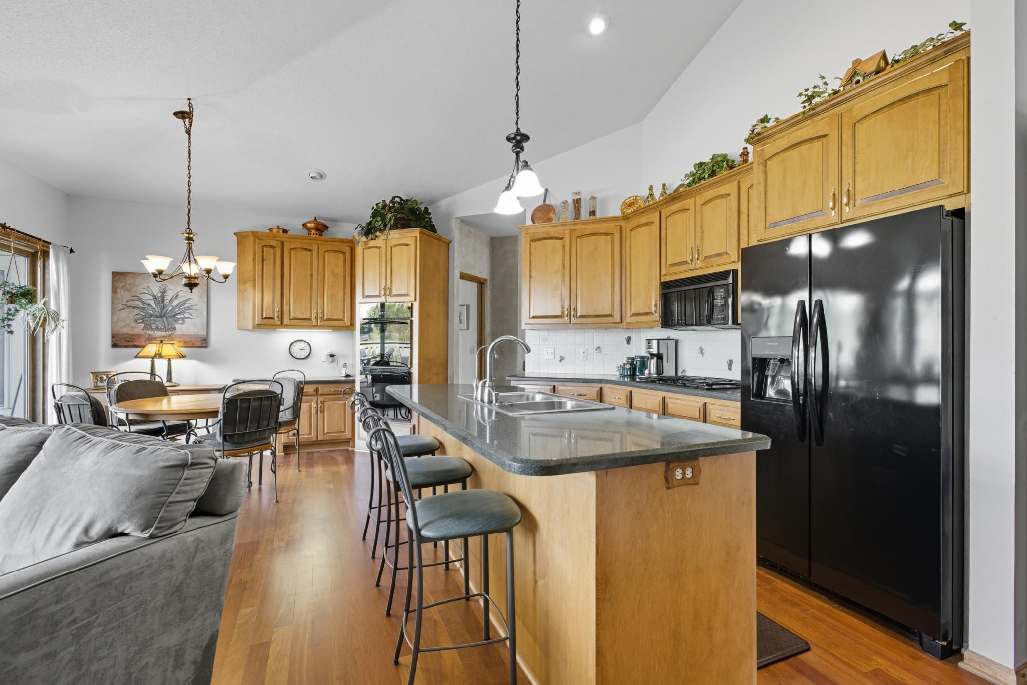 Plymouth, Minnesota, 55446, United States, 3 Bedrooms Bedrooms, ,2 BathroomsBathrooms,Residential,For Sale,1957891