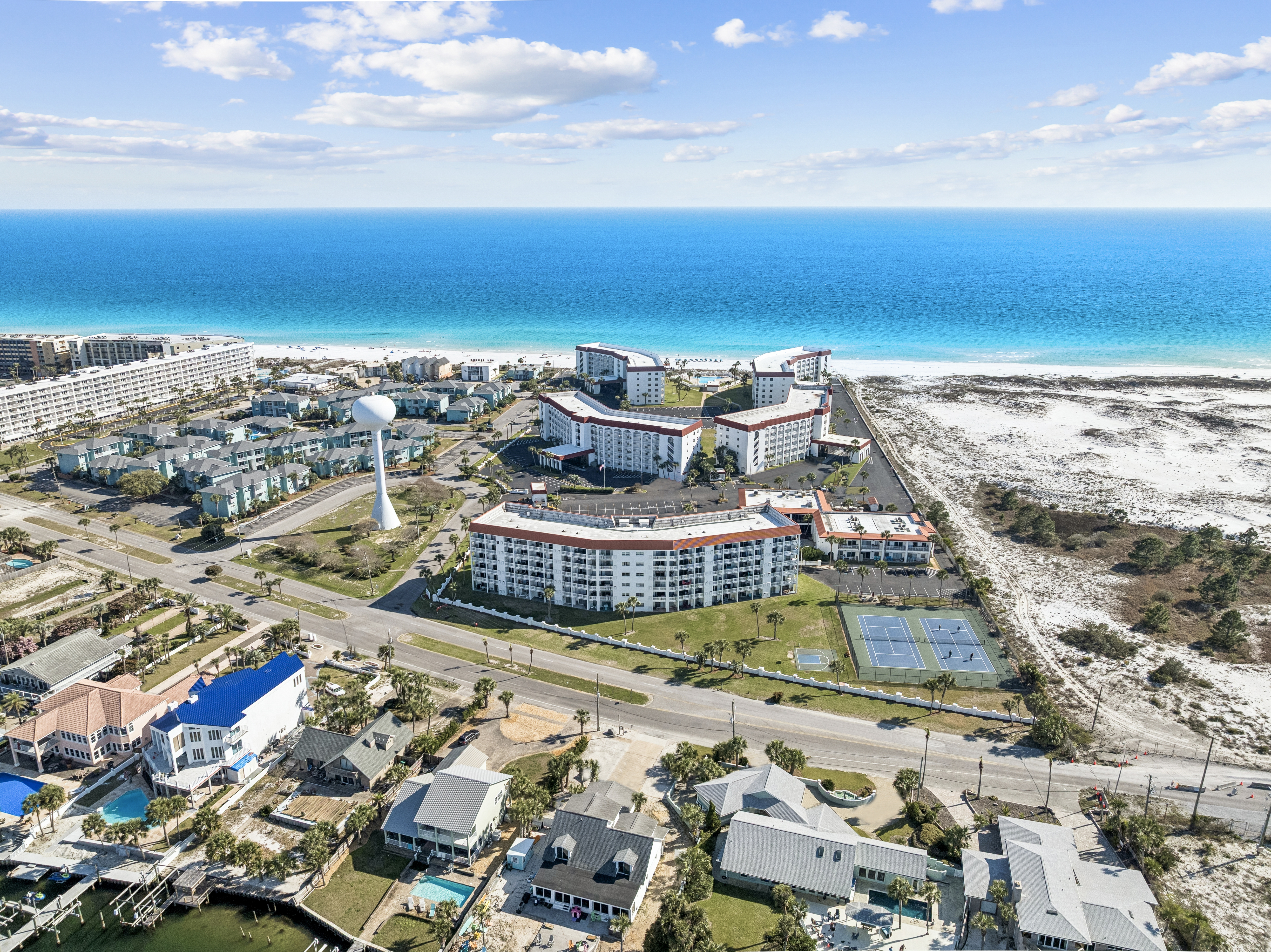  Updated Coastal Condo With Gulf Access And Resort Amenities - 物件實景