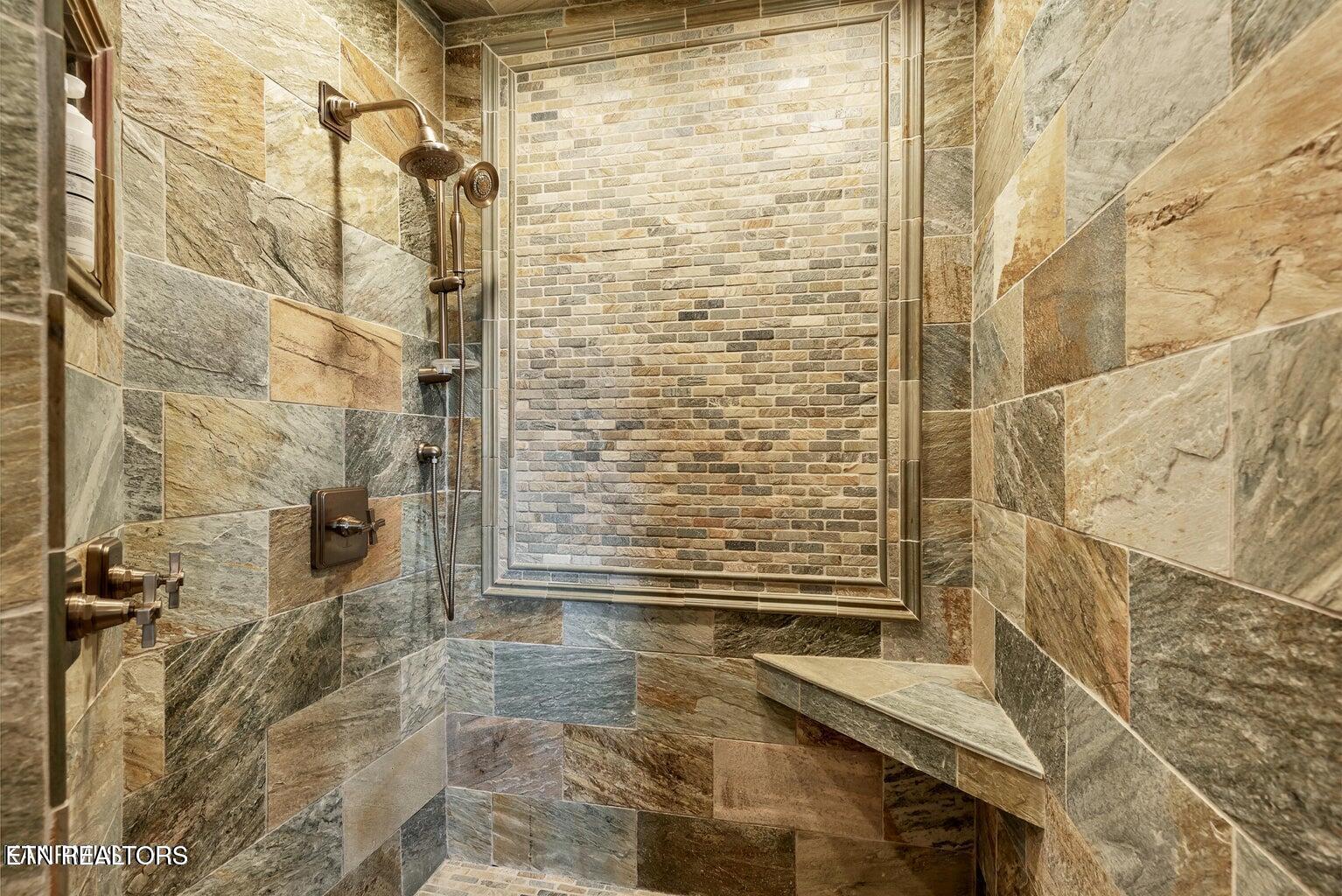 Louisville, Tennessee, 37777, United States, 3 Bedrooms Bedrooms, ,4 BathroomsBathrooms,Residential,For Sale,1995575