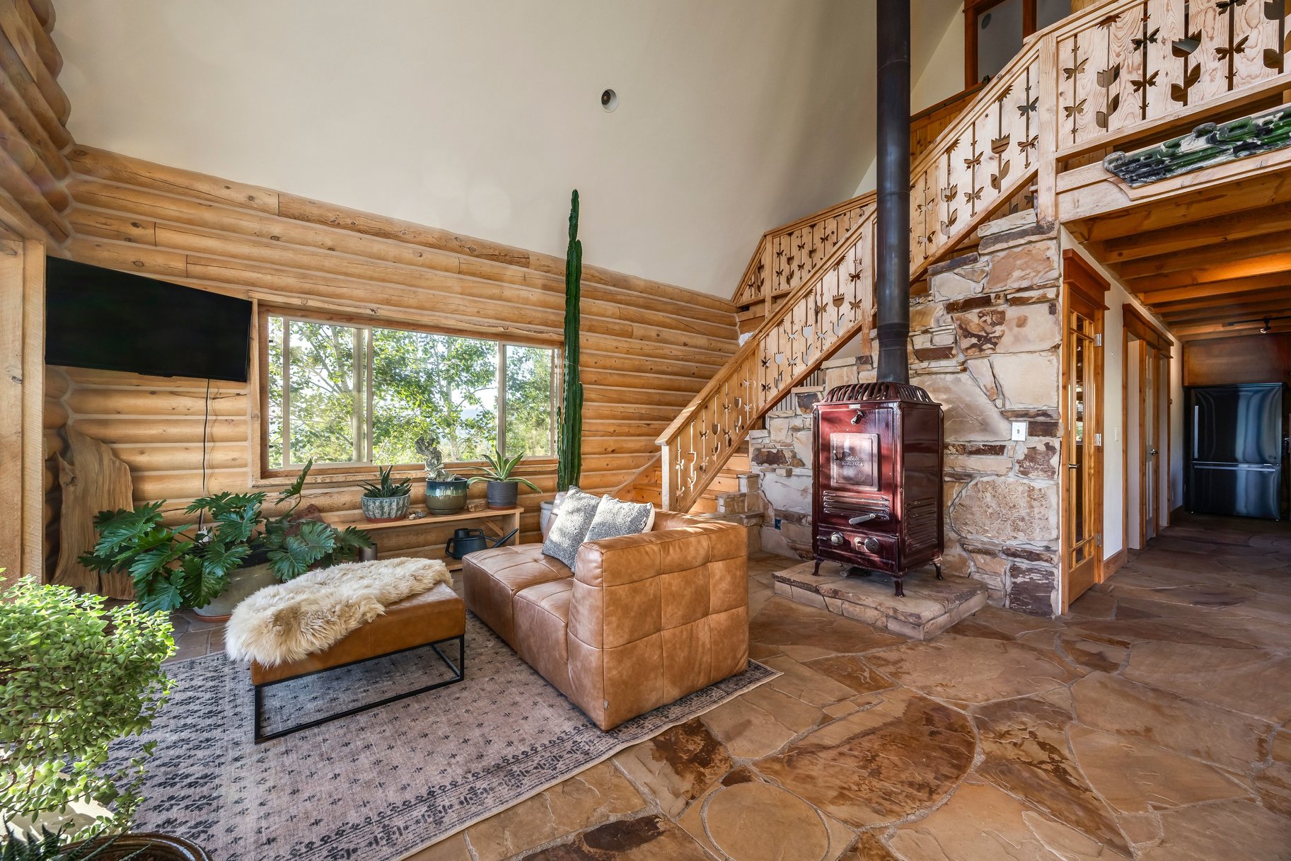  Coming soon Handcrafted Mountain Property on 5 Acres with Views - 物件實景