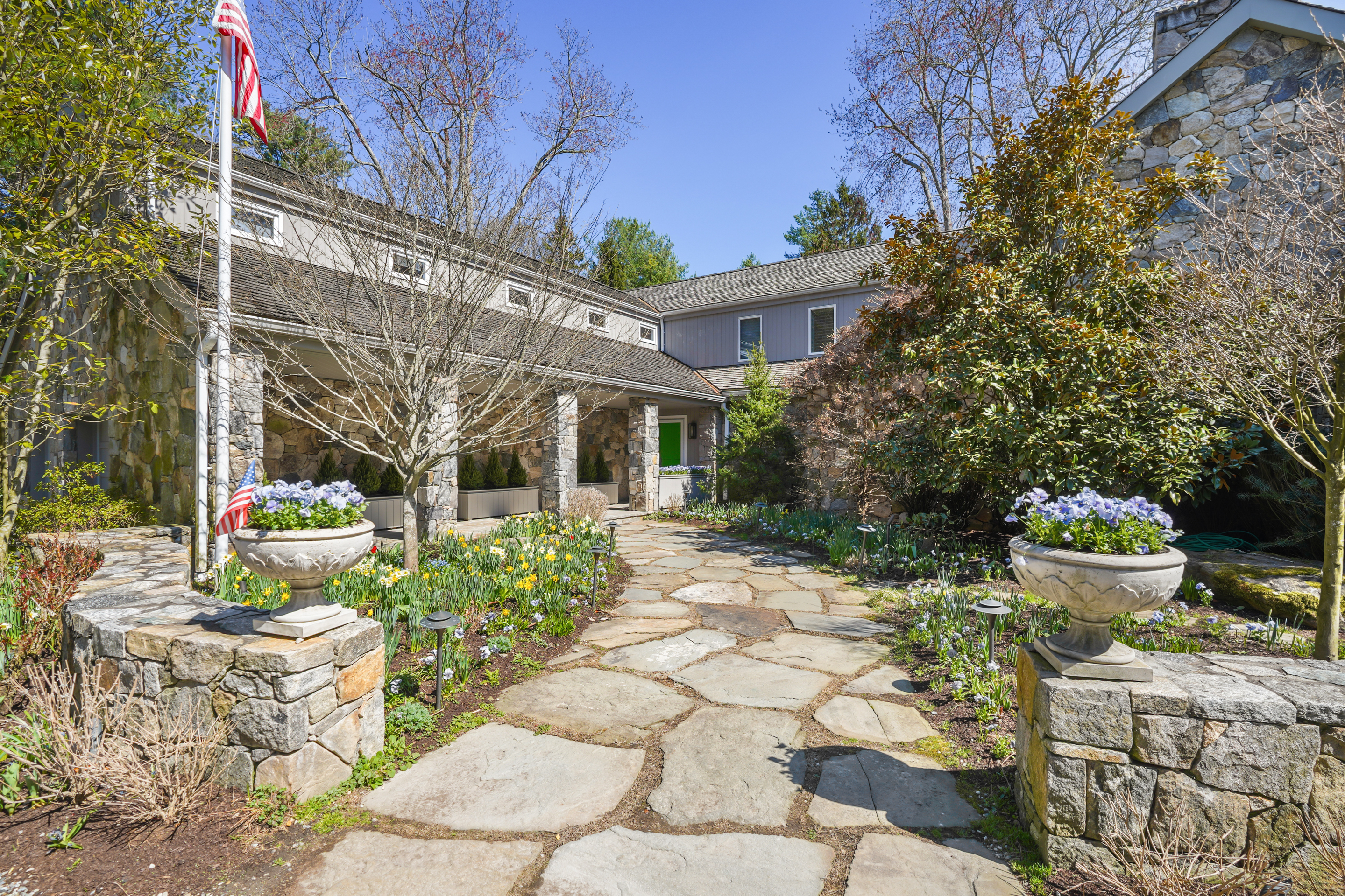  135 & 129 Zaccheus Mead Lane - 物件實景