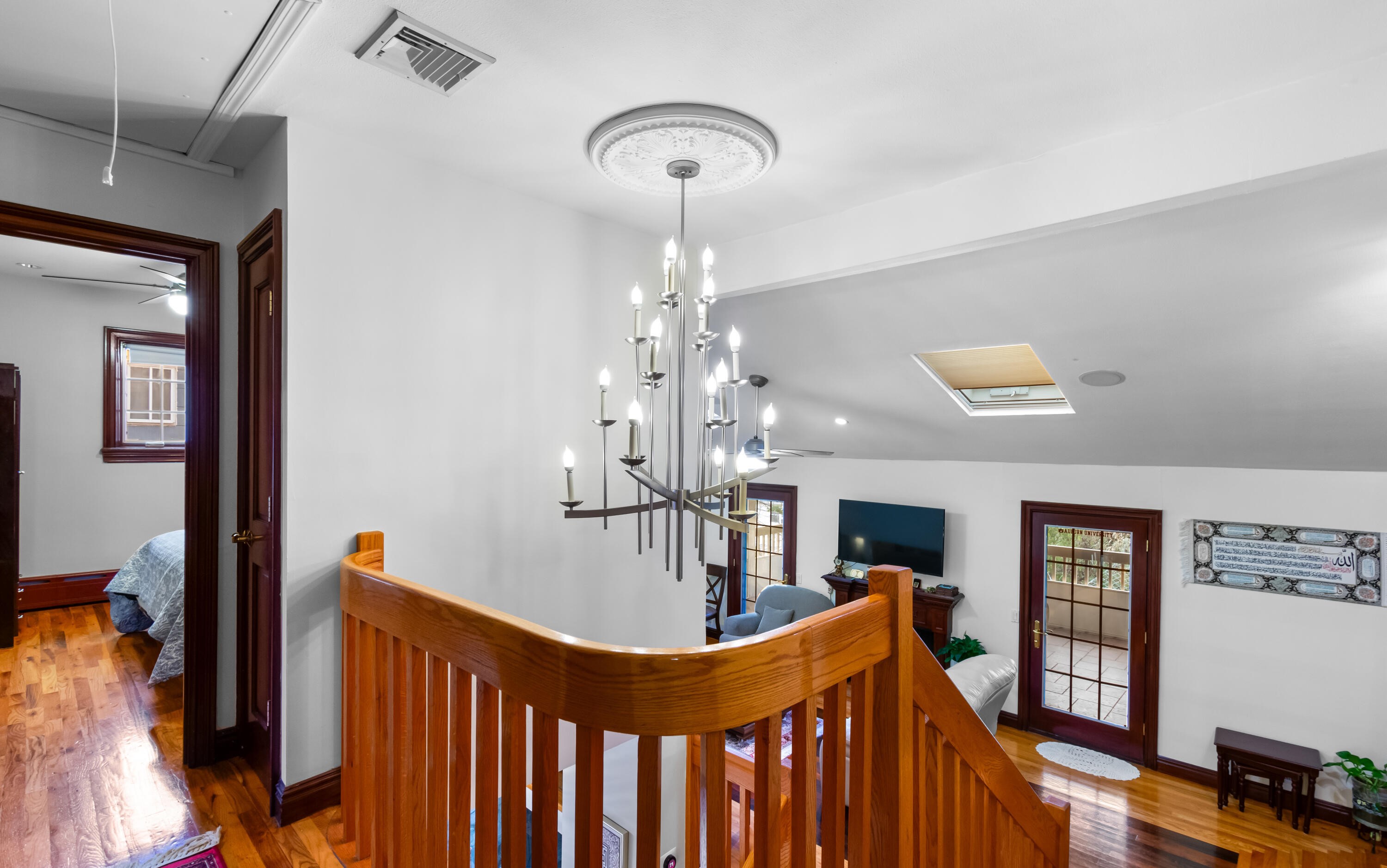  668 Stewart Avenue - 物件實景