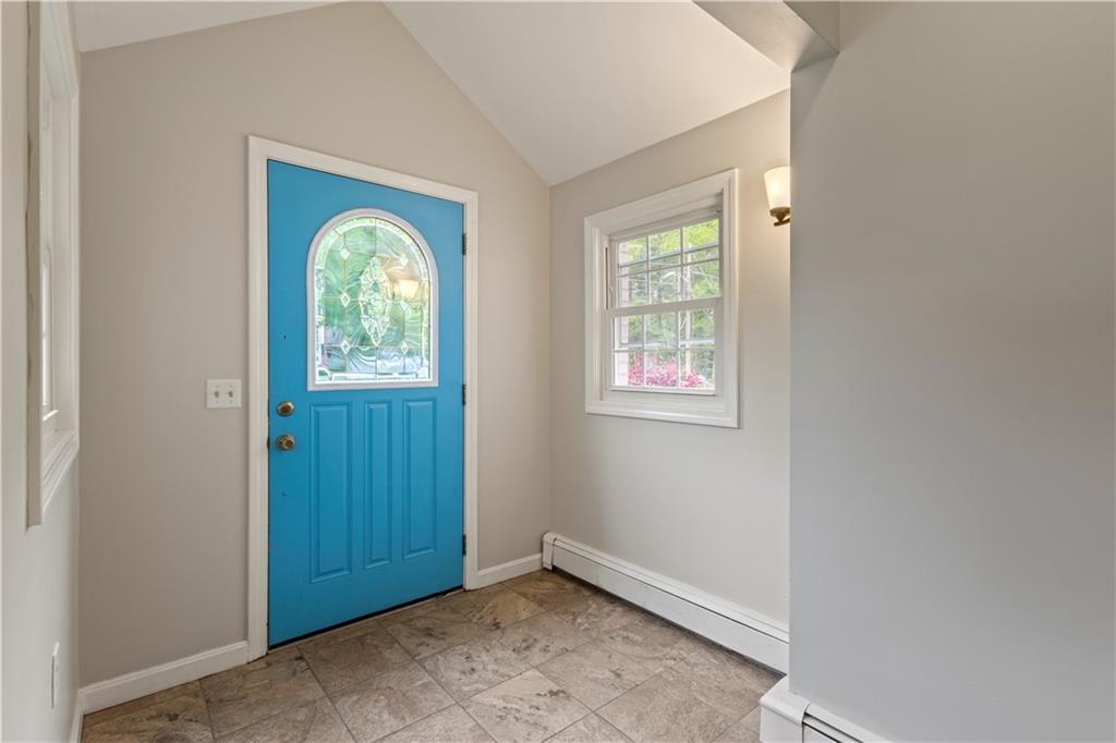 North Smithfield, Rhode Island, 02896, United States, 3 Bedrooms Bedrooms, ,3 BathroomsBathrooms,Residential,For Sale,1870589