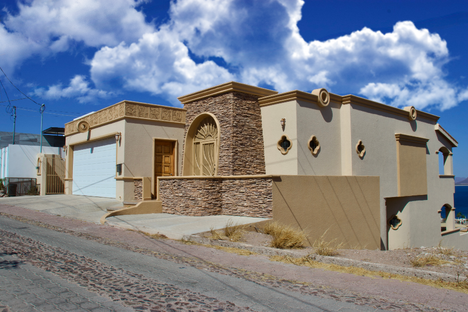 Guaymas, Sonora, 85506, Mexico, 5 Bedrooms Bedrooms, ,4 BathroomsBathrooms,Residential,For Sale,1987682