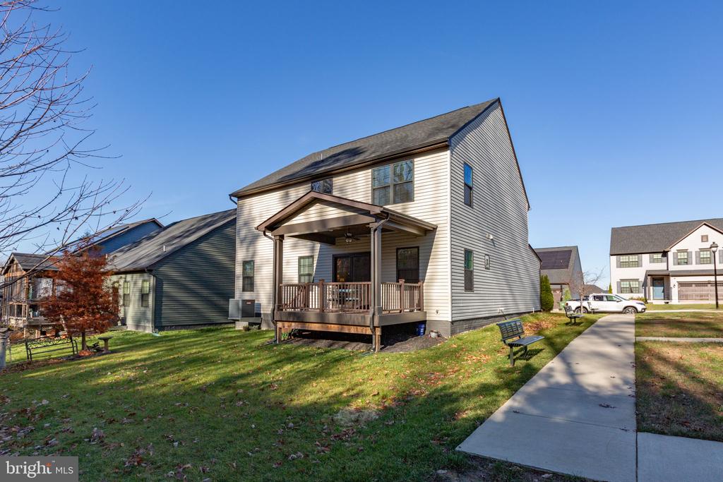 Fredericksburg, Virginia, 22401, United States, 4 Bedrooms Bedrooms, ,4 BathroomsBathrooms,Residential,For Sale,1999517