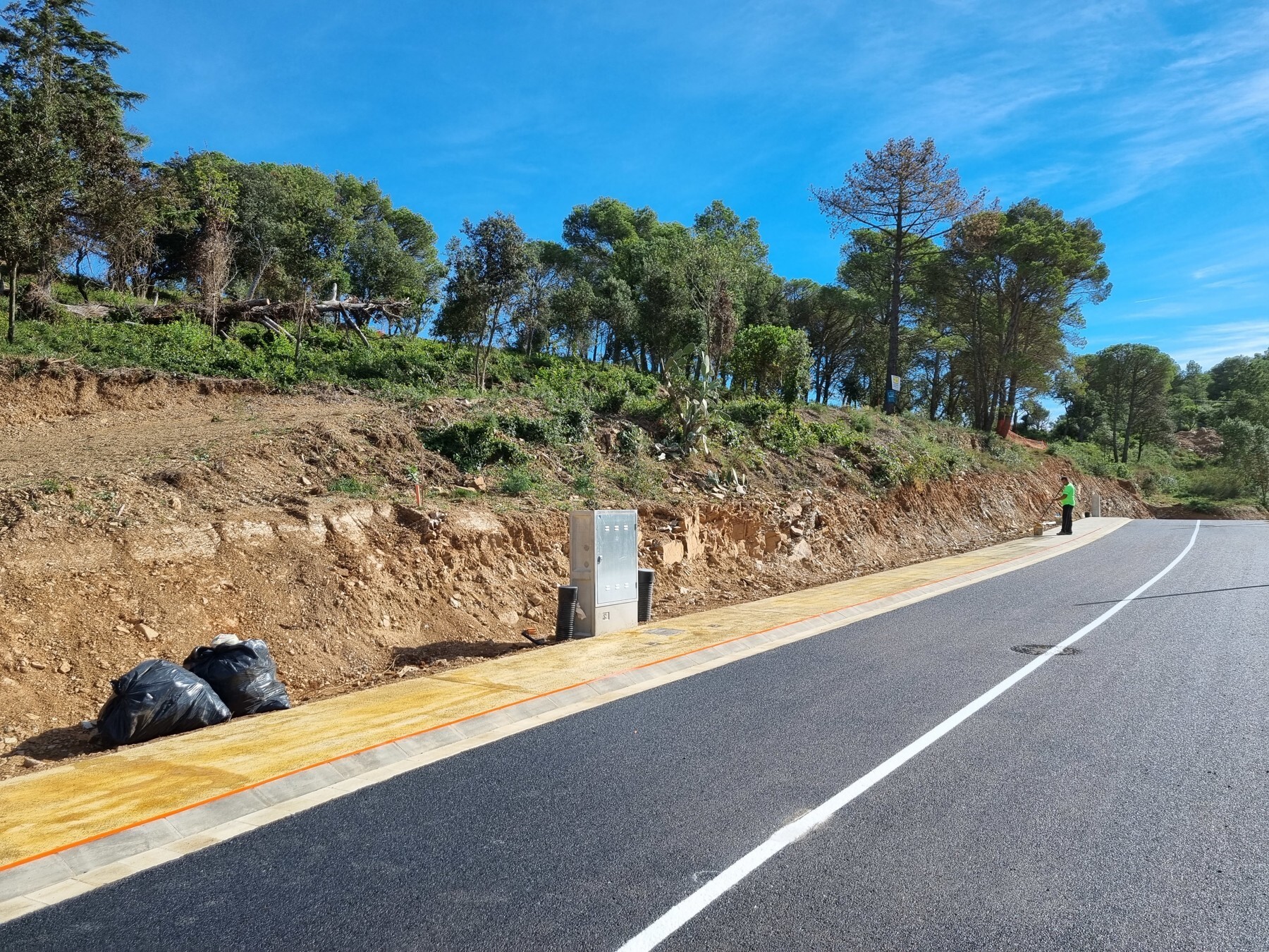  Fantastic south facing plot in the village of Begur - 物件實景