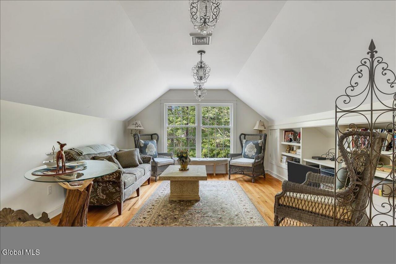 Queensbury, New York, 12804, United States, 4 Bedrooms Bedrooms, ,4 BathroomsBathrooms,Residential,For Sale,2003440