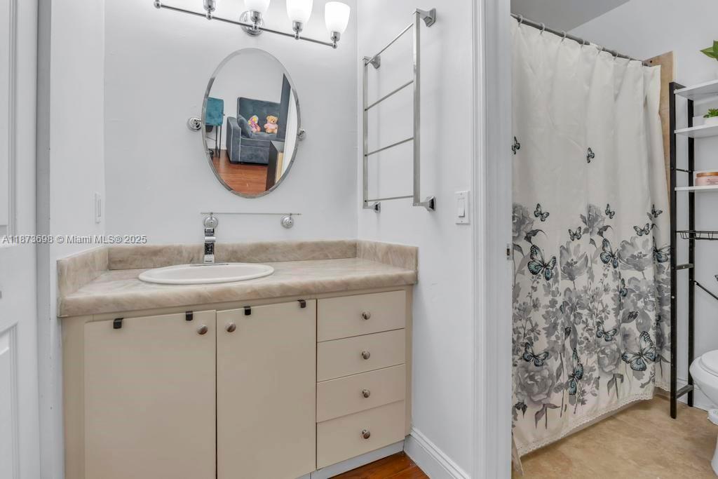 Homestead, Florida, 33032, United States, 5 Bedrooms Bedrooms, ,3 BathroomsBathrooms,Residential,For Sale,1941894