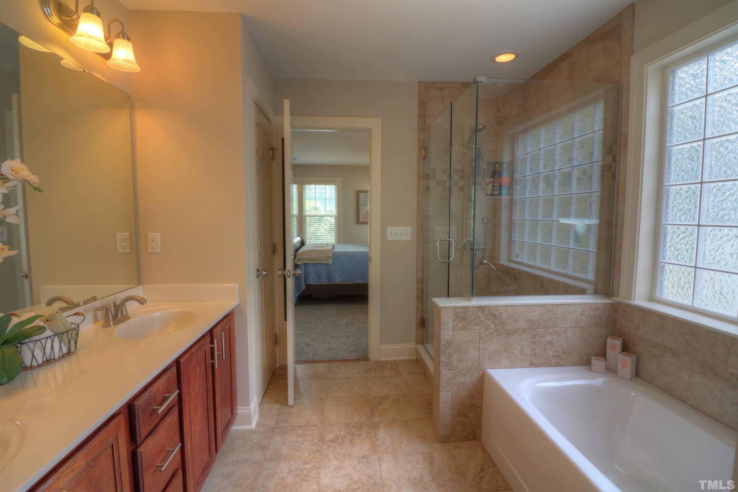 940 Pirouette Court, Raleigh, North Carolina, 27606, United States, 4 Bedrooms Bedrooms, ,4 BathroomsBathrooms,Residential,For Sale,940 Pirouette Court,1624590