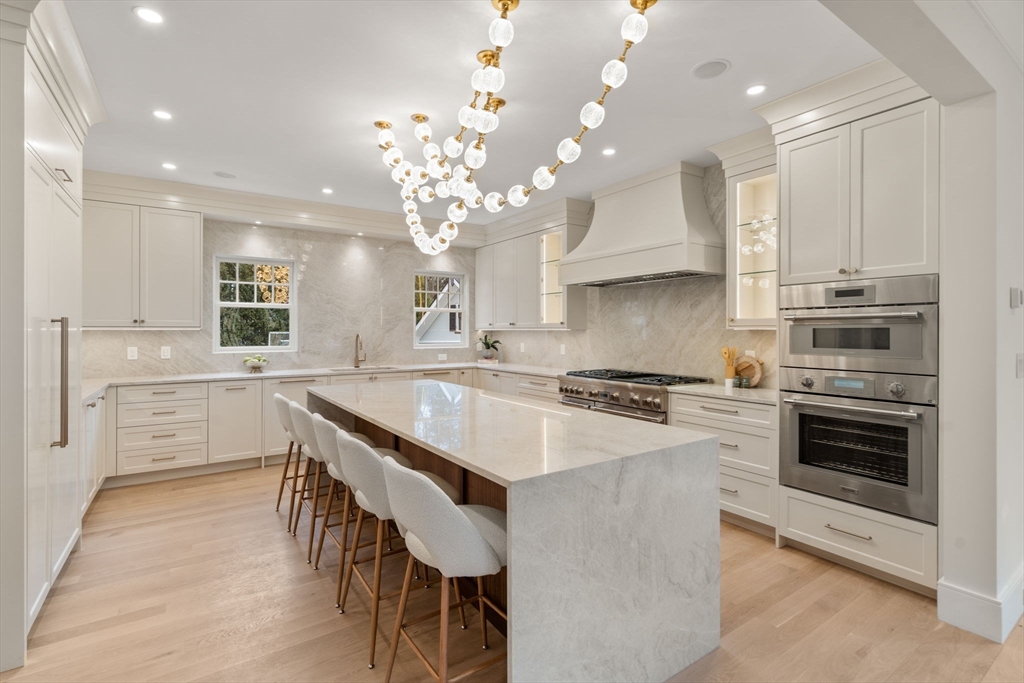 Newton, Massachusetts, 02465, United States, 6 Bedrooms Bedrooms, ,7 BathroomsBathrooms,Residential,For Sale,1995687